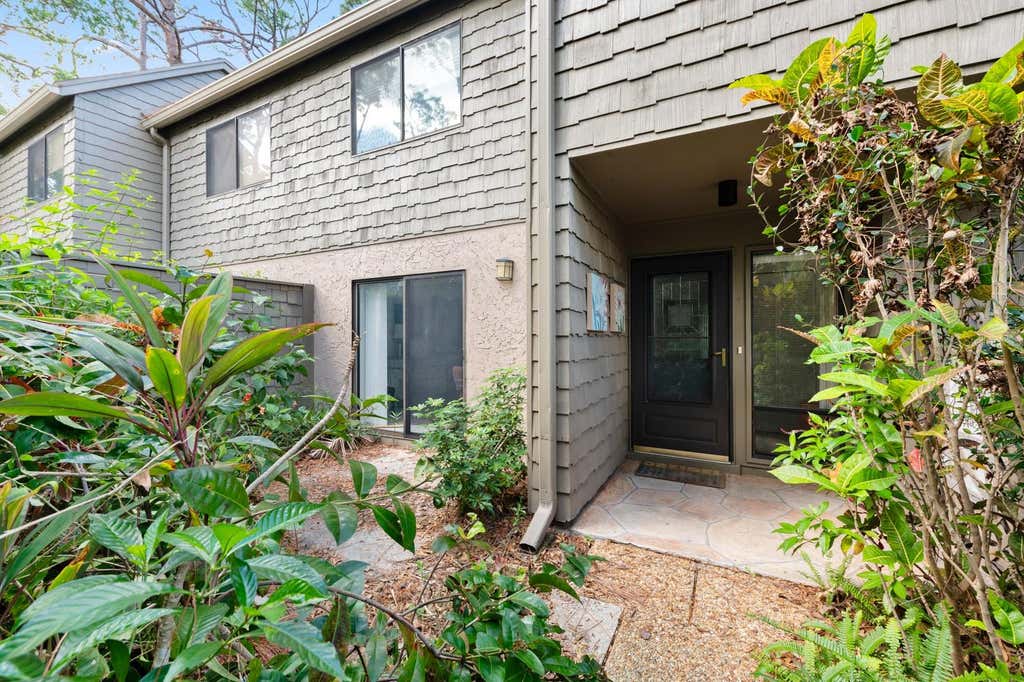 Photo of 1704 Pelican Cove Road #T138, Sarasota, FL 34231 (MLS # A4703872)