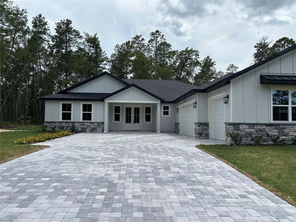 Photo of 7804 N Voyager Drive, Dunnellon, FL 34433 (MLS # P4939492)
