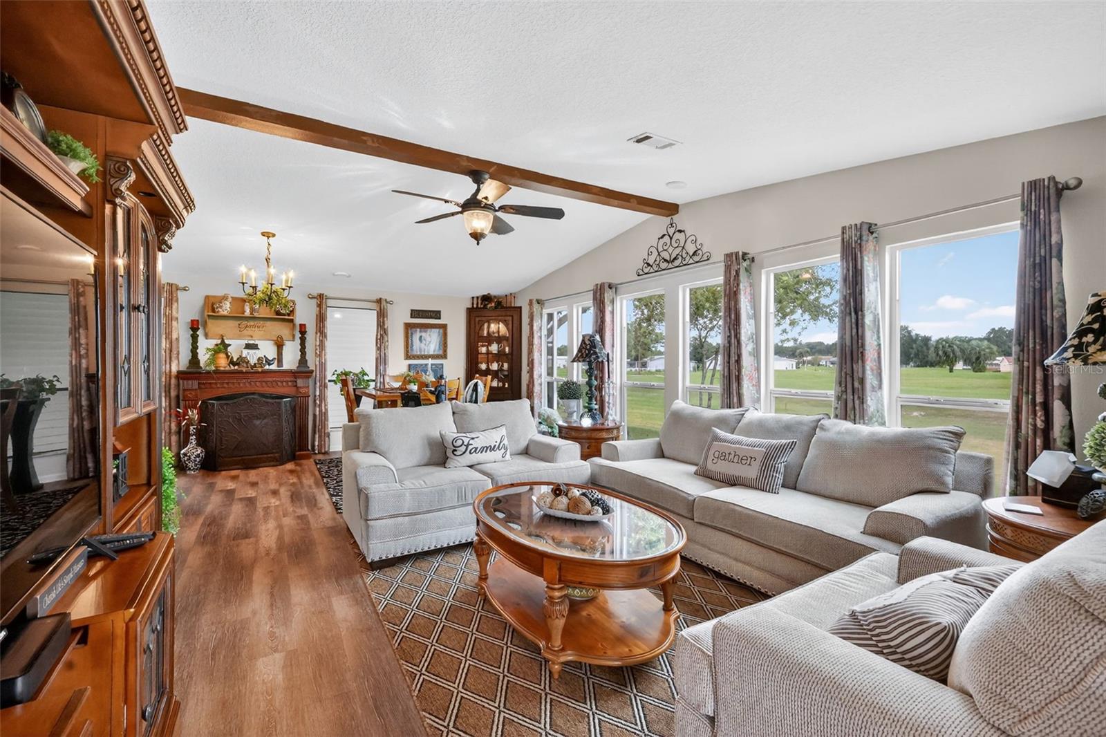 LADY LAKE ORANGE BLOSSOM GARDENS UNIT 08 - Residential