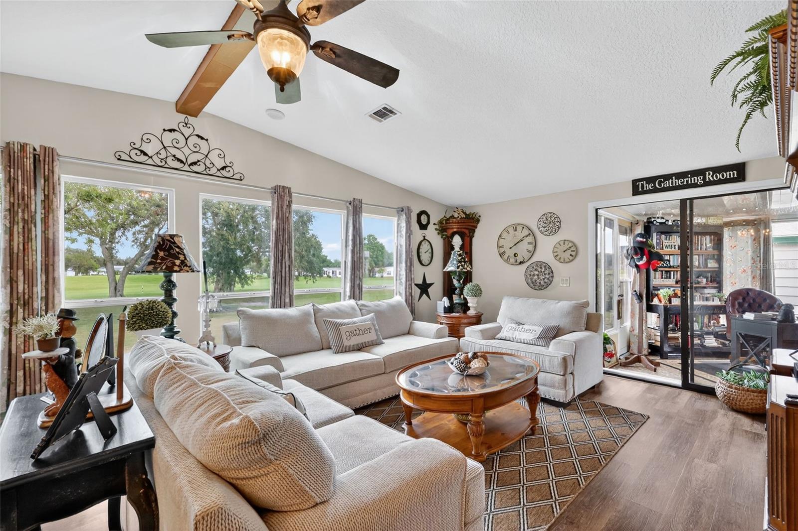 LADY LAKE ORANGE BLOSSOM GARDENS UNIT 08 - Residential