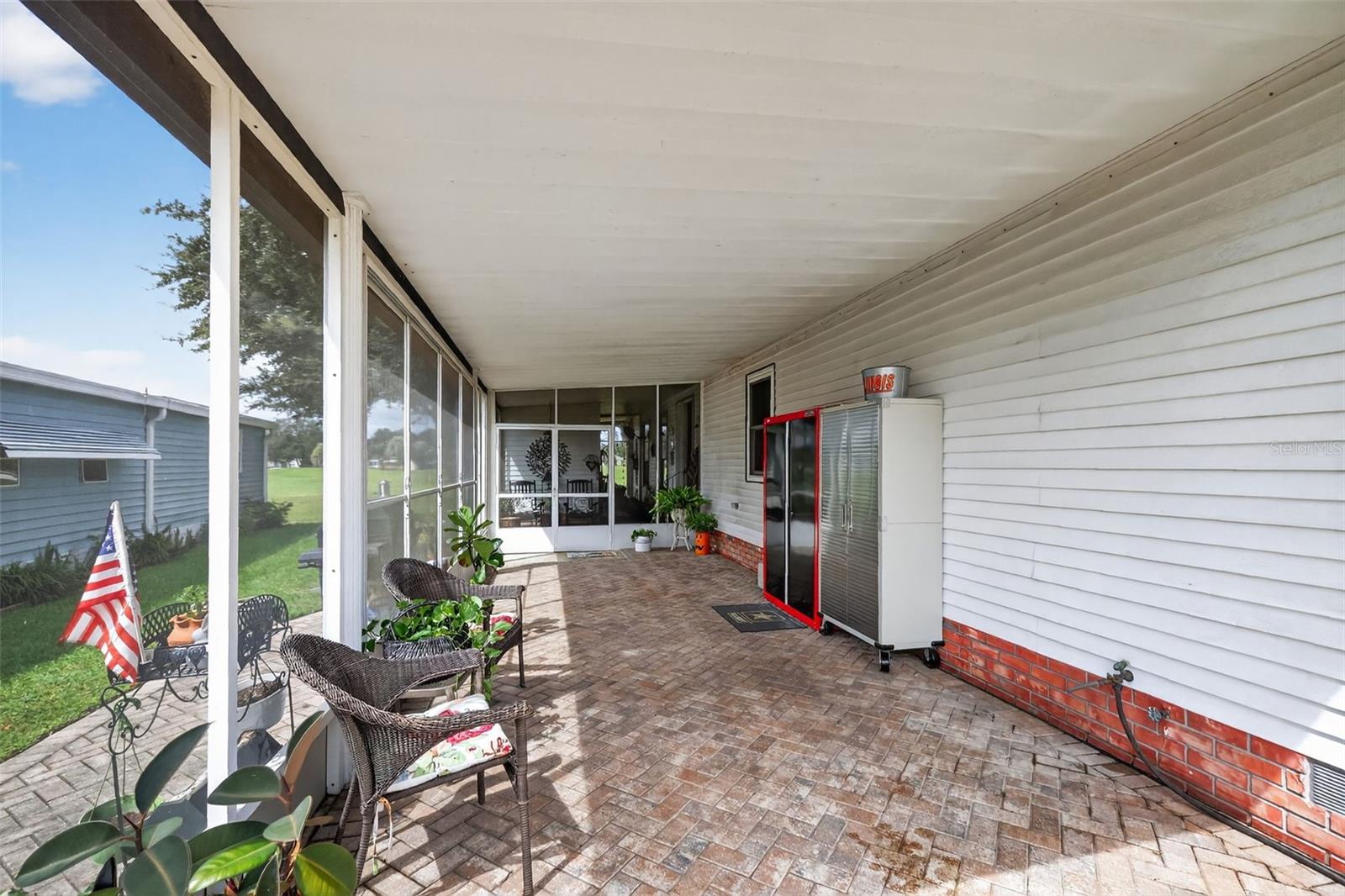LADY LAKE ORANGE BLOSSOM GARDENS UNIT 08 - Residential
