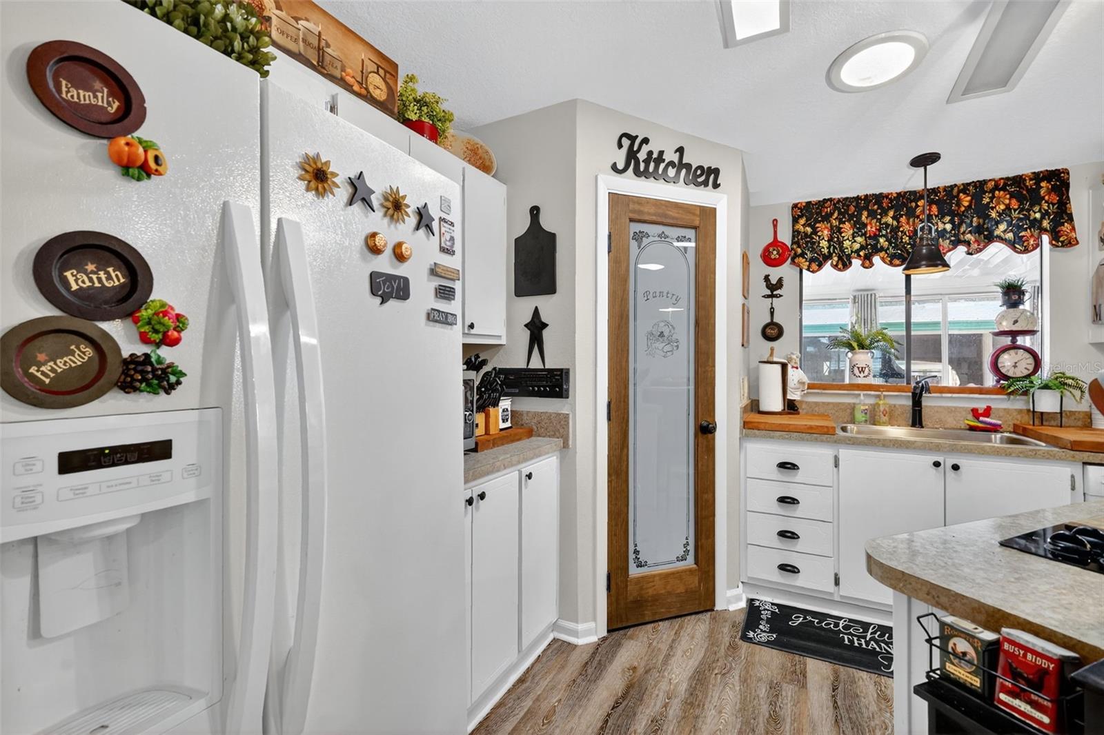 LADY LAKE ORANGE BLOSSOM GARDENS UNIT 08 - Residential