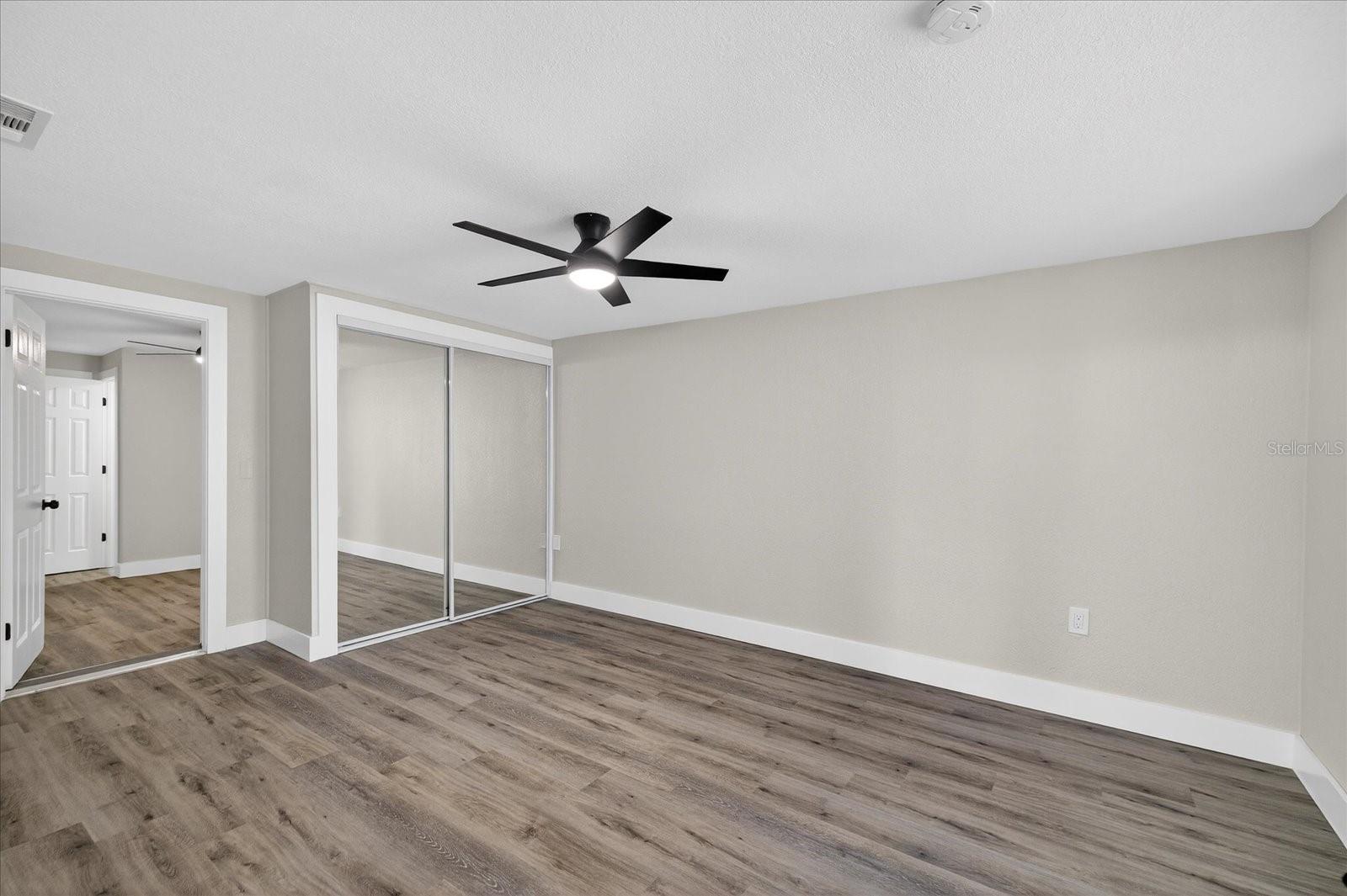 COLONIAL HILLS - Residential