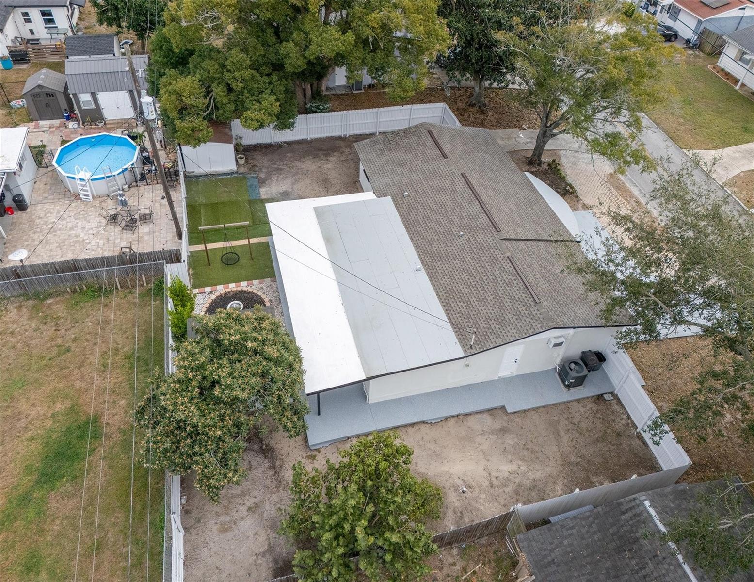 COLONIAL HILLS - Residential