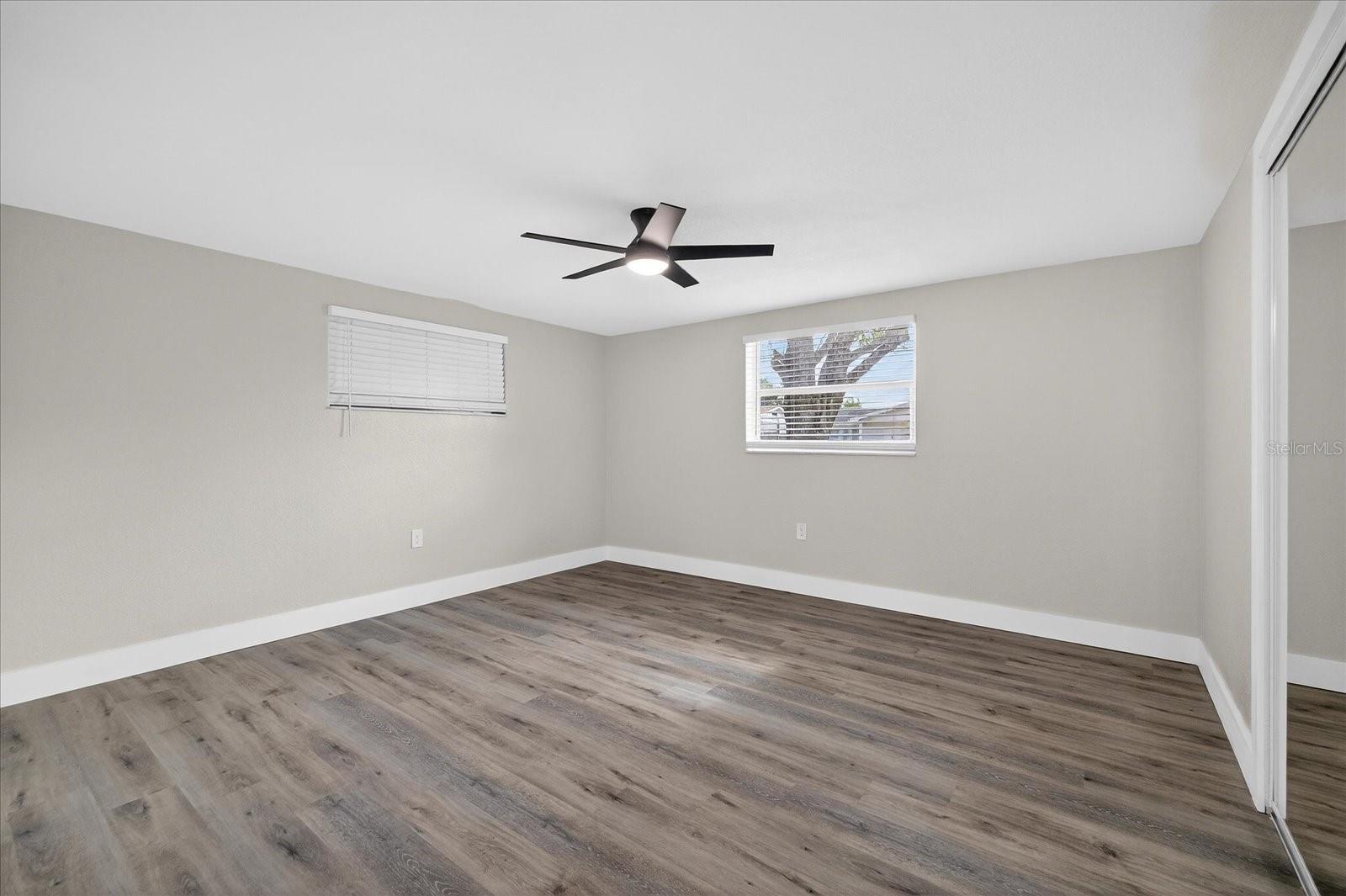 COLONIAL HILLS - Residential