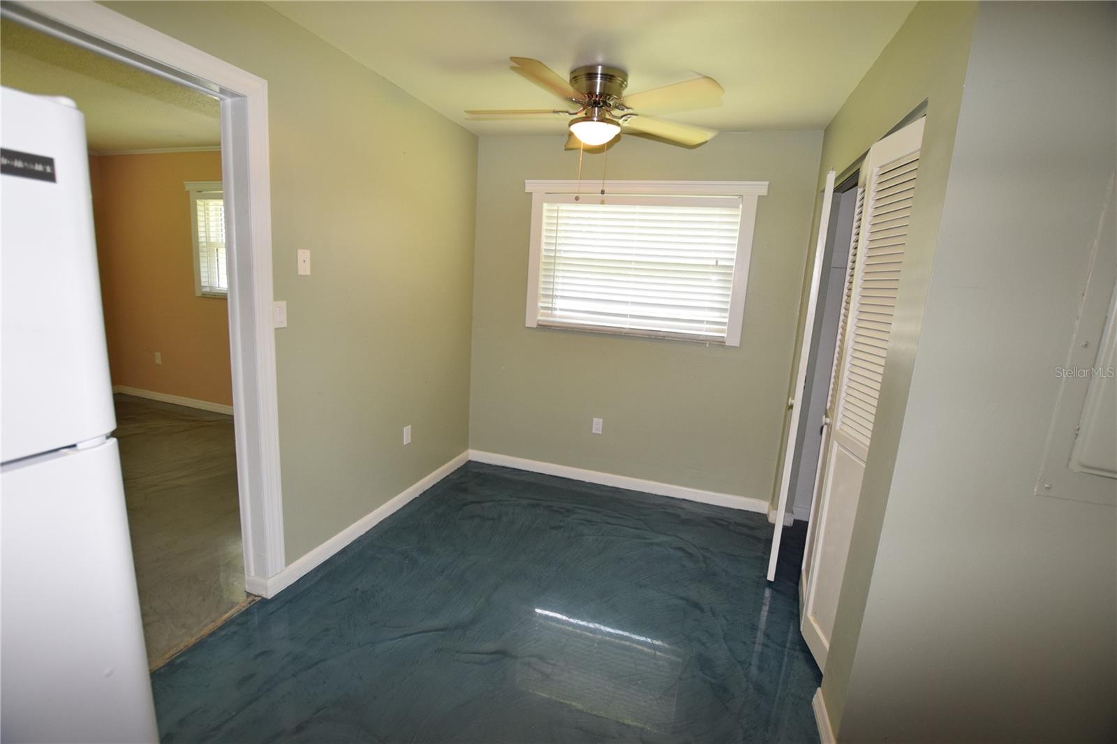 DIXIELAND REV - Residential Lease