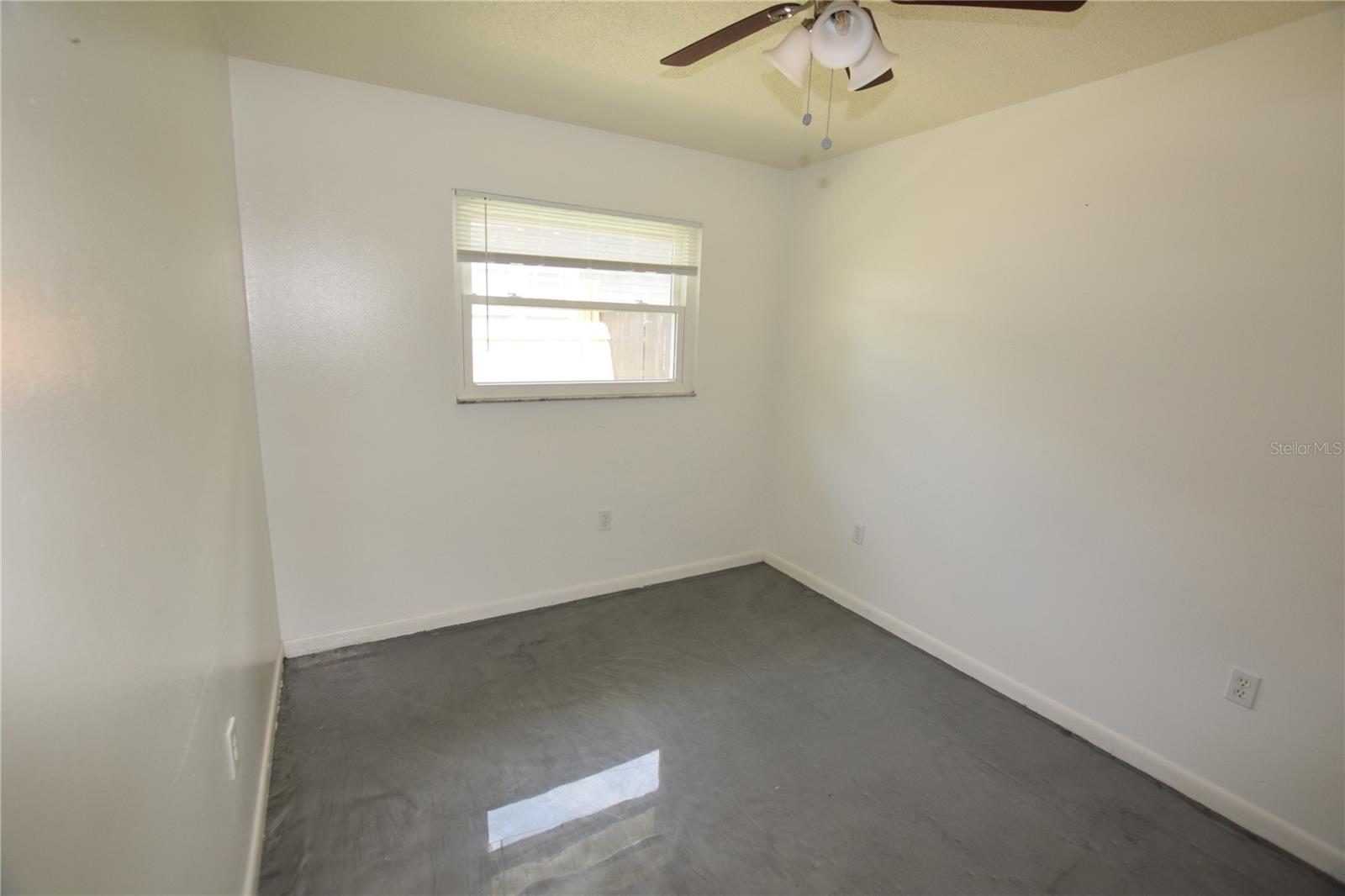 DIXIELAND REV - Residential Lease