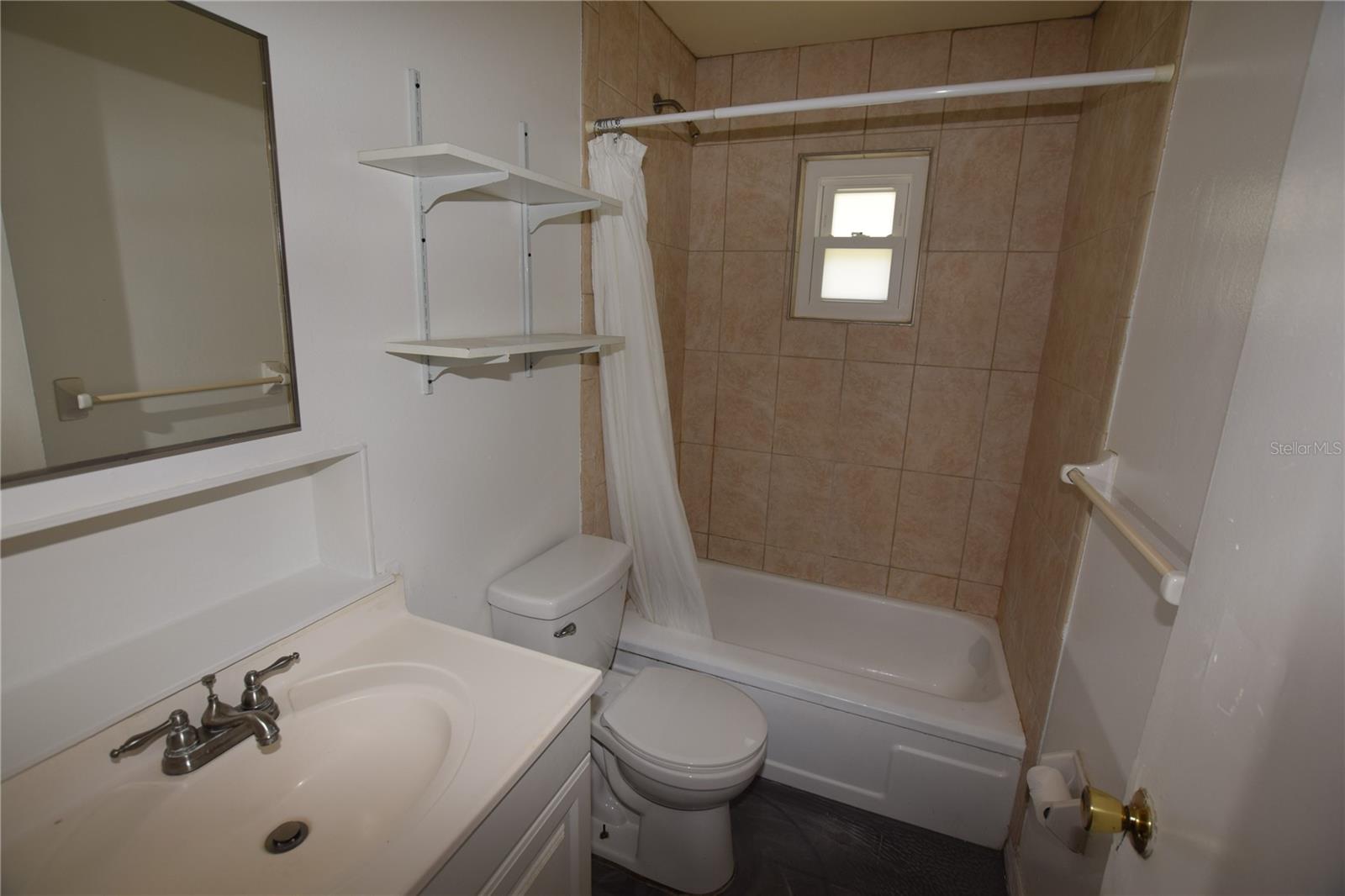 DIXIELAND REV - Residential Lease