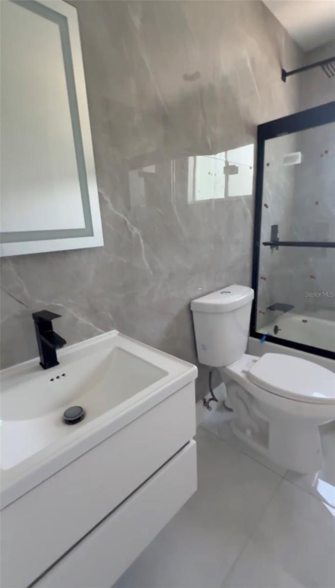 SHOREACRES CENTER - Residential