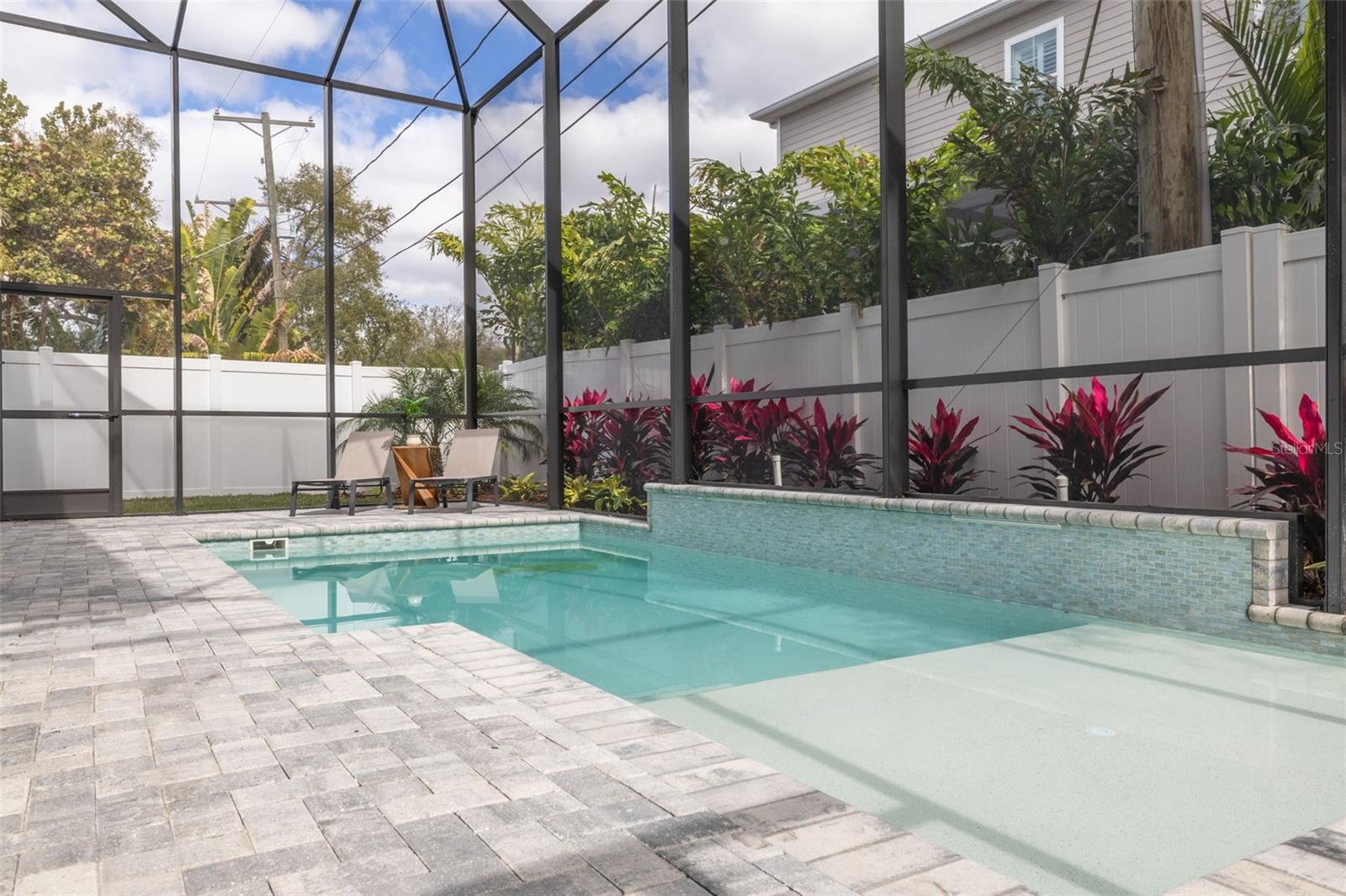 DAVIS ISLANDS PB10 PG52 TO 57 - Residential