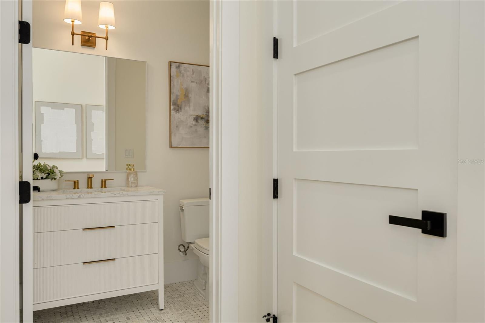 DAVIS ISLANDS PB10 PG52 TO 57 - Residential