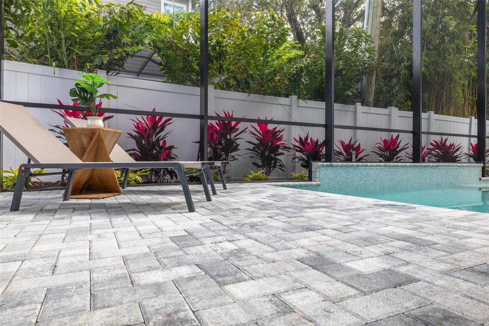 DAVIS ISLANDS PB10 PG52 TO 57 - Residential