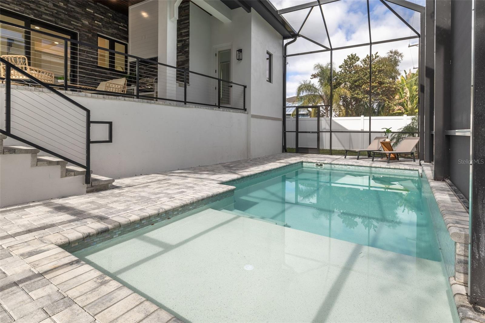 DAVIS ISLANDS PB10 PG52 TO 57 - Residential