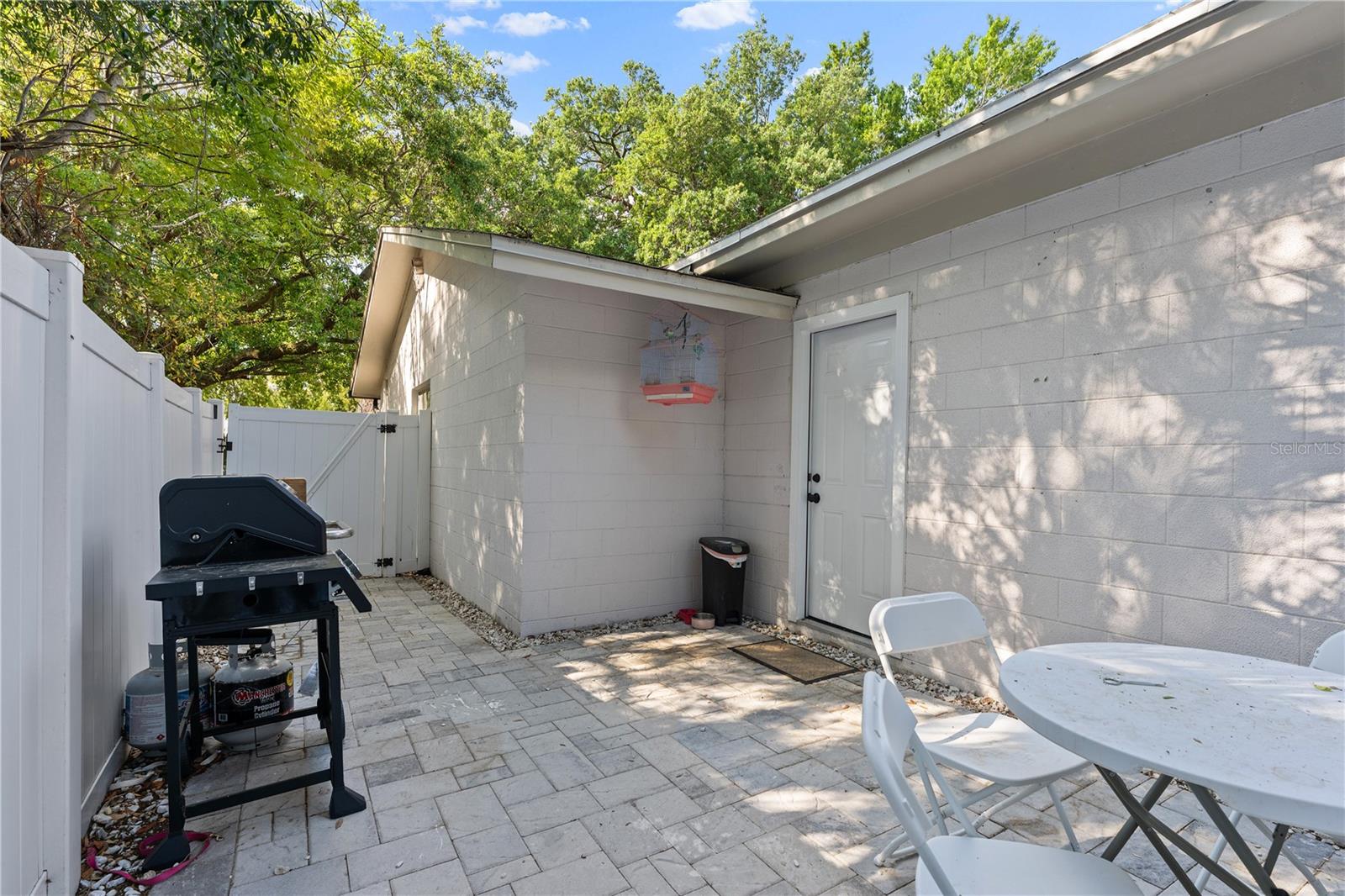 OAK HILL MANOR - Residential