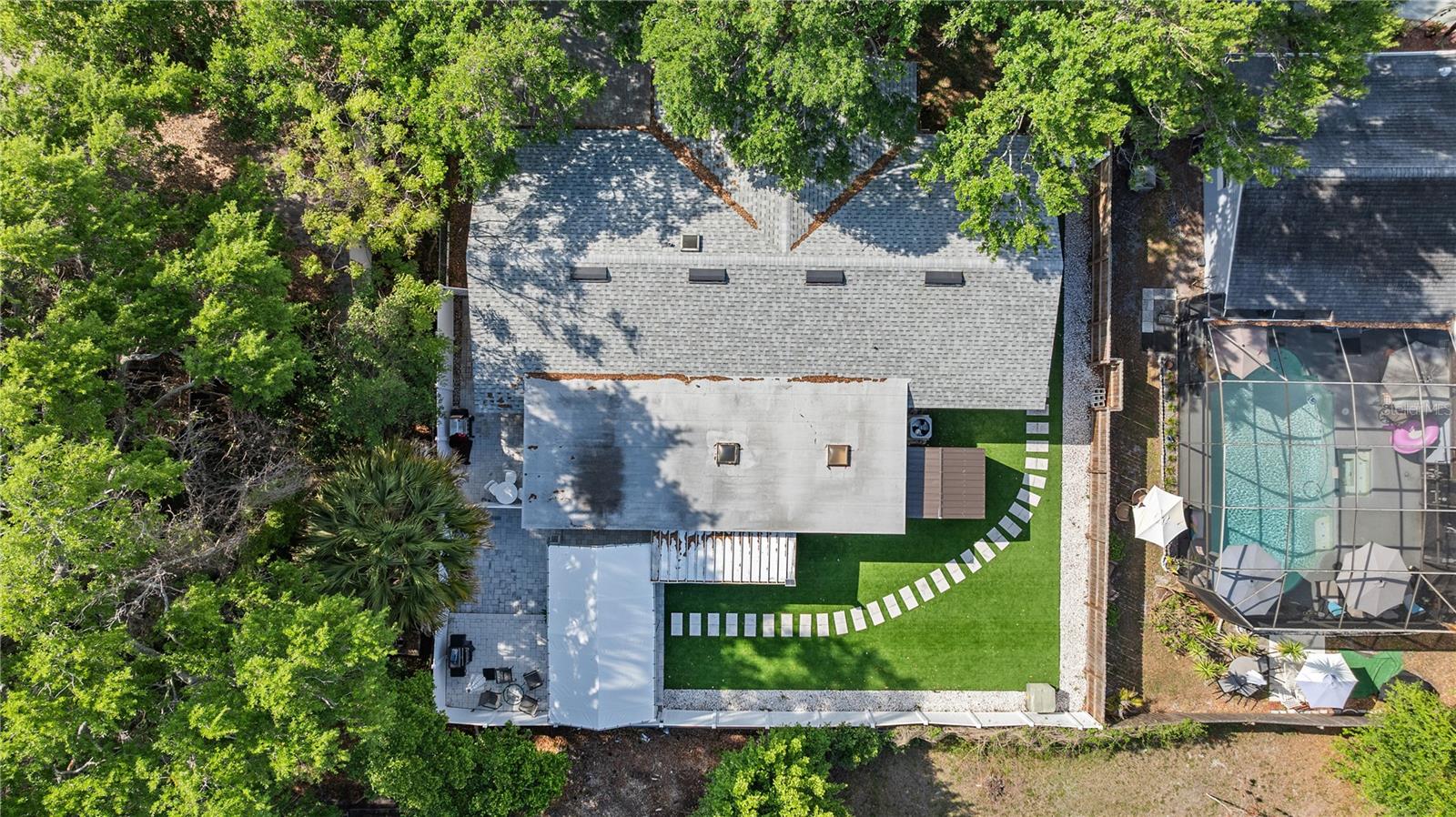 OAK HILL MANOR - Residential