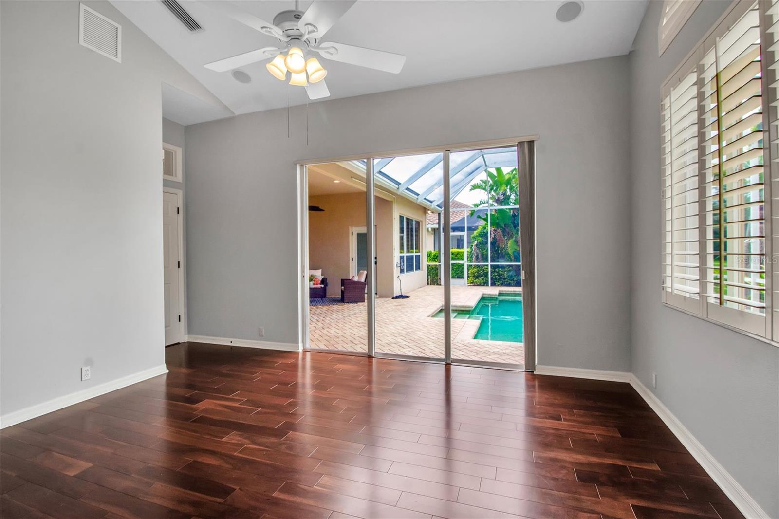 EDGEWATER VILLAGE SUBPHASE A - Residential