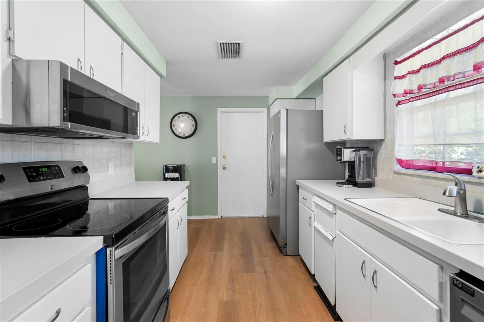 ORANGE CITY HILLS UNIT 04 - Residential