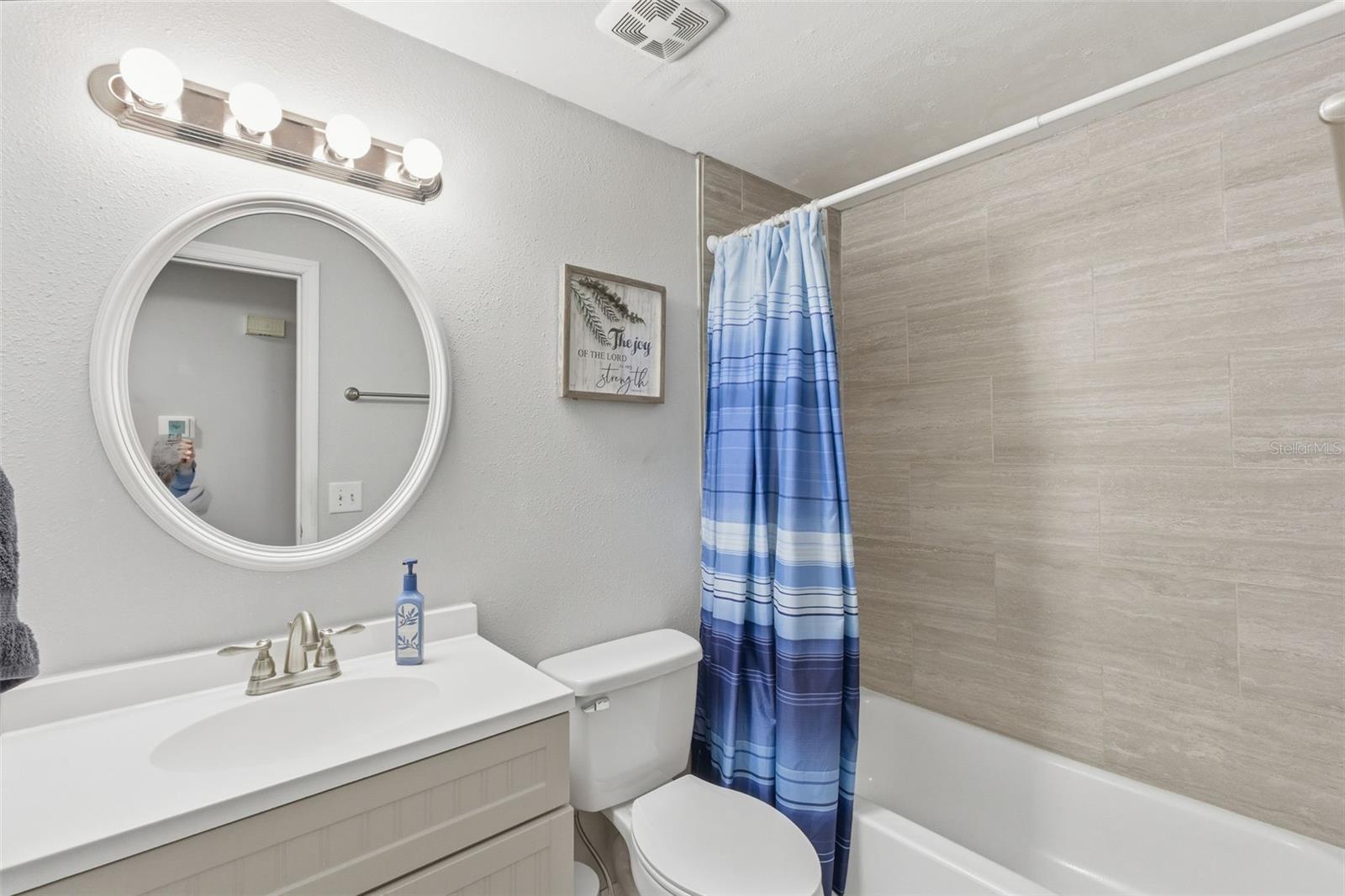 ORANGE CITY HILLS UNIT 04 - Residential