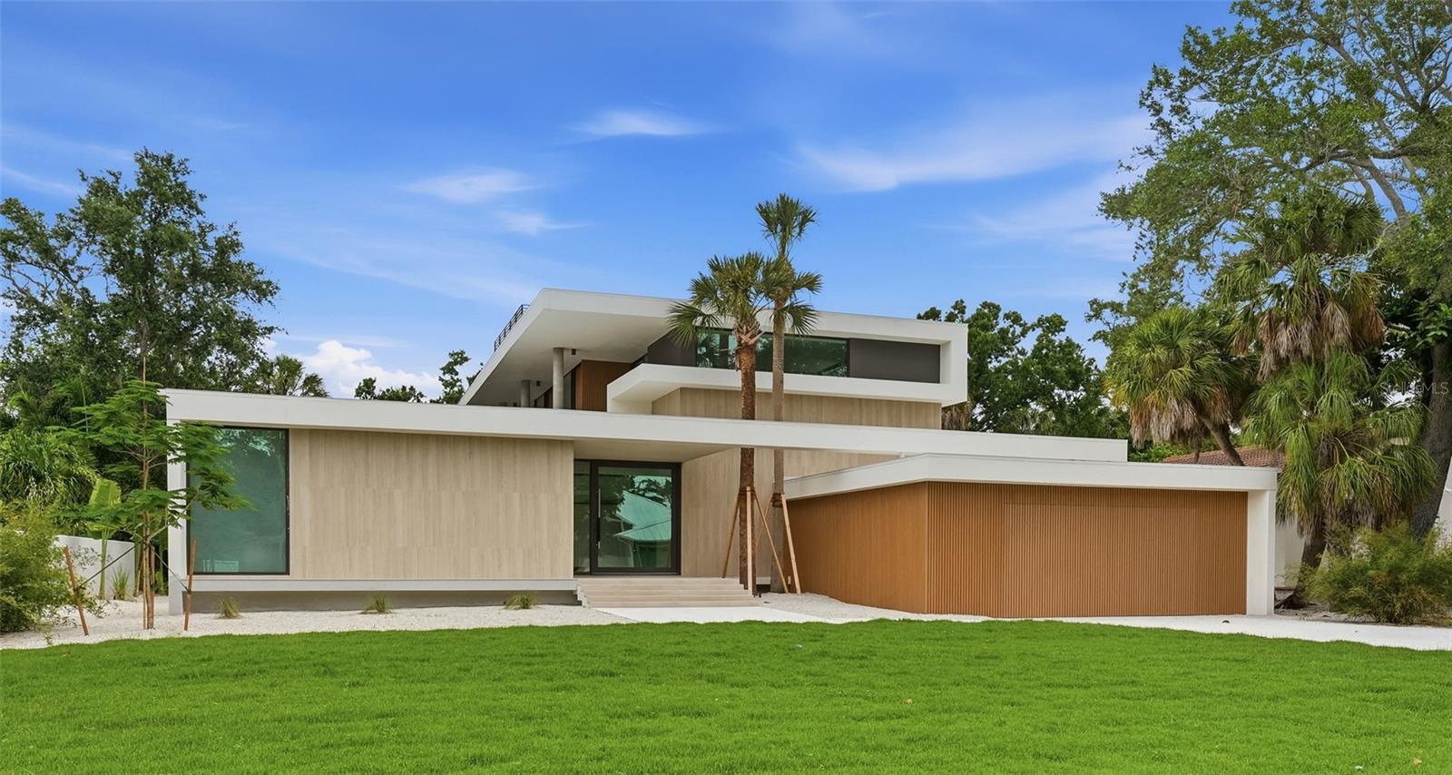 359 N SHORE DRIVE