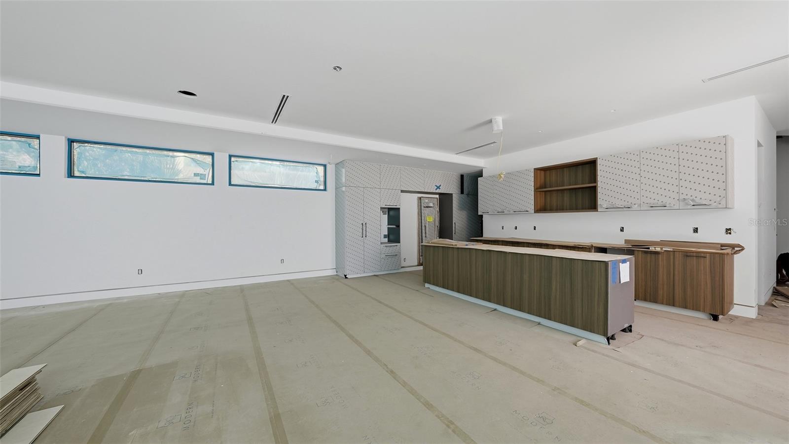 SAPPHIRE SHORES - Residential