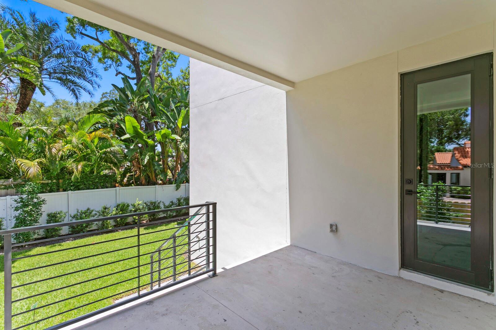 DAVIS POINT TWNHMS - Residential