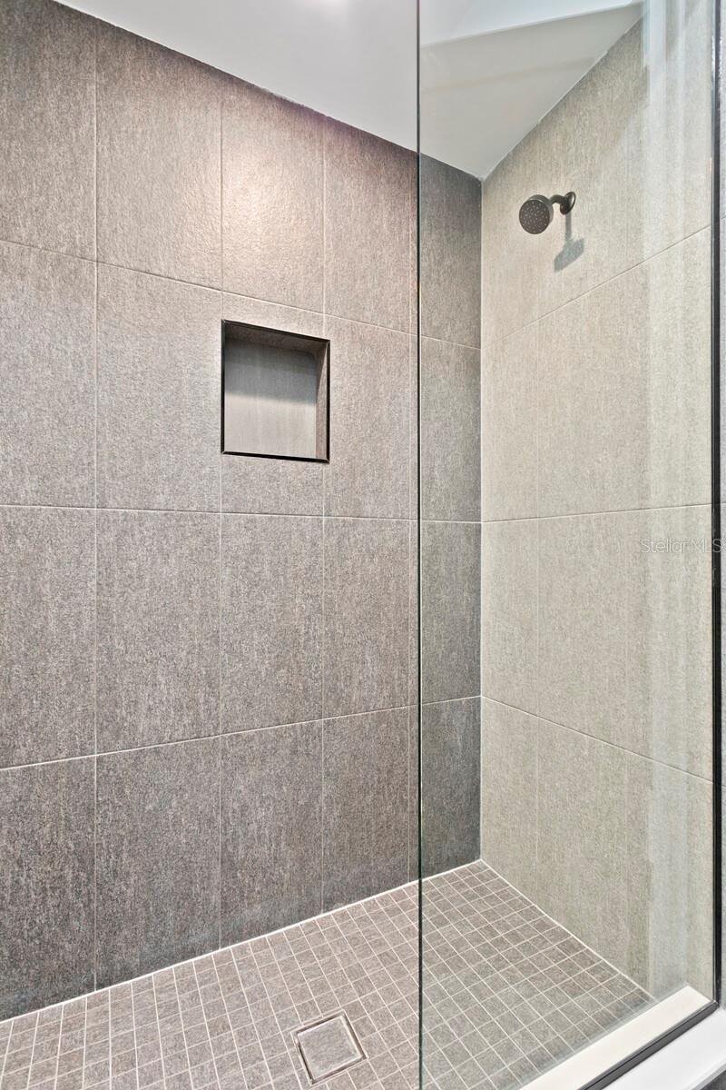 DAVIS POINT TWNHMS - Residential