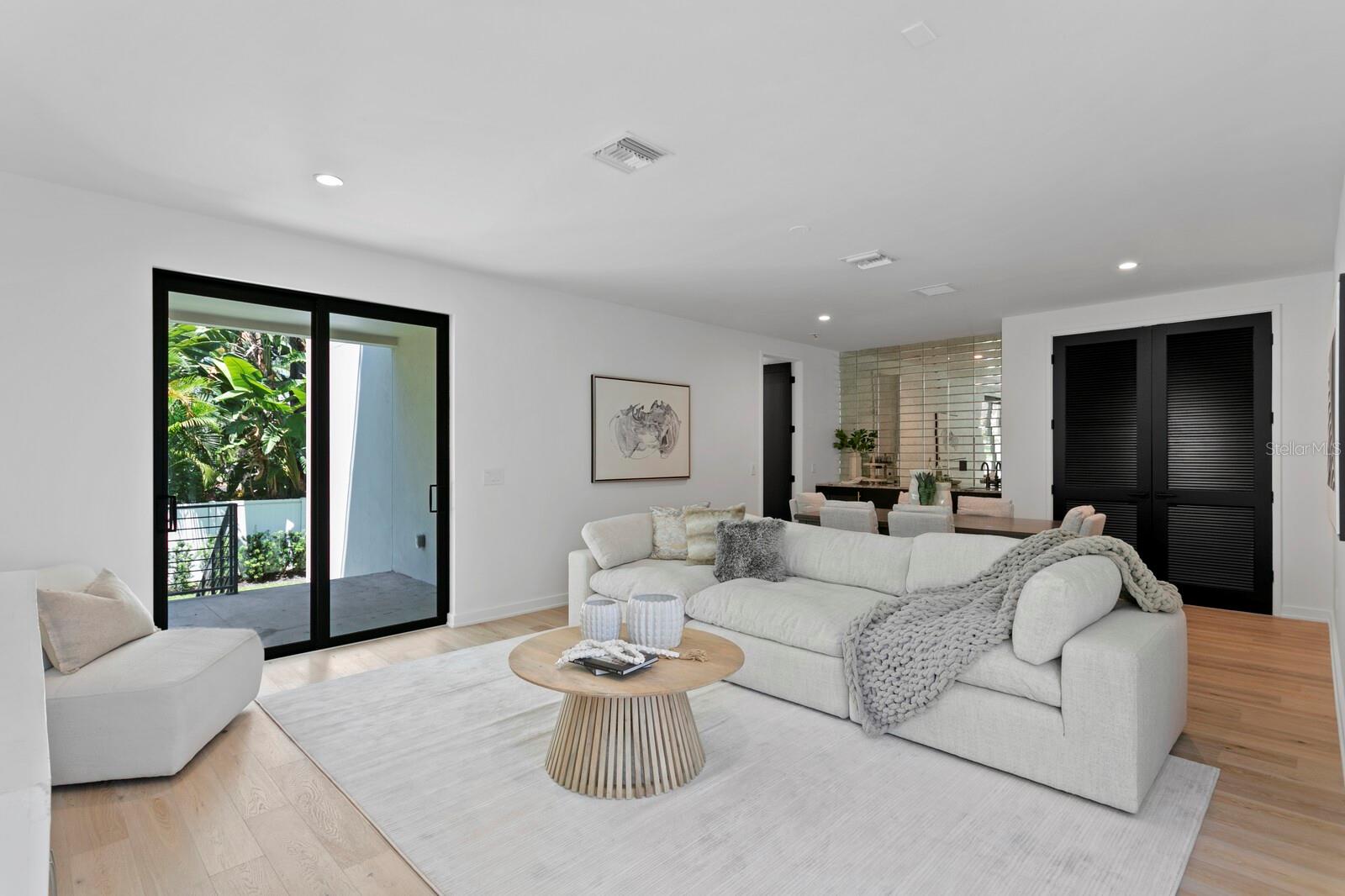 DAVIS POINT TWNHMS - Residential