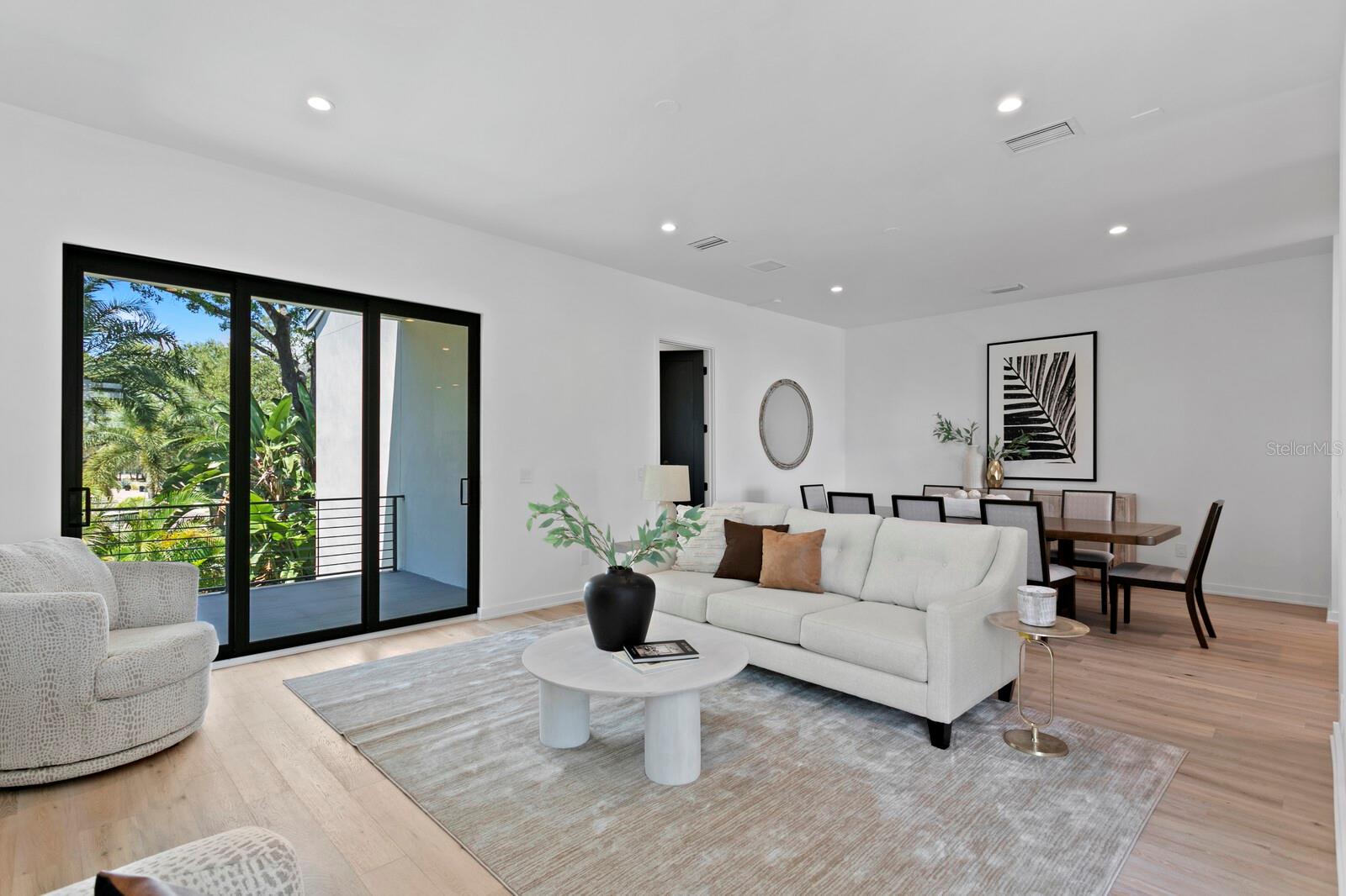 DAVIS POINT TWNHMS - Residential