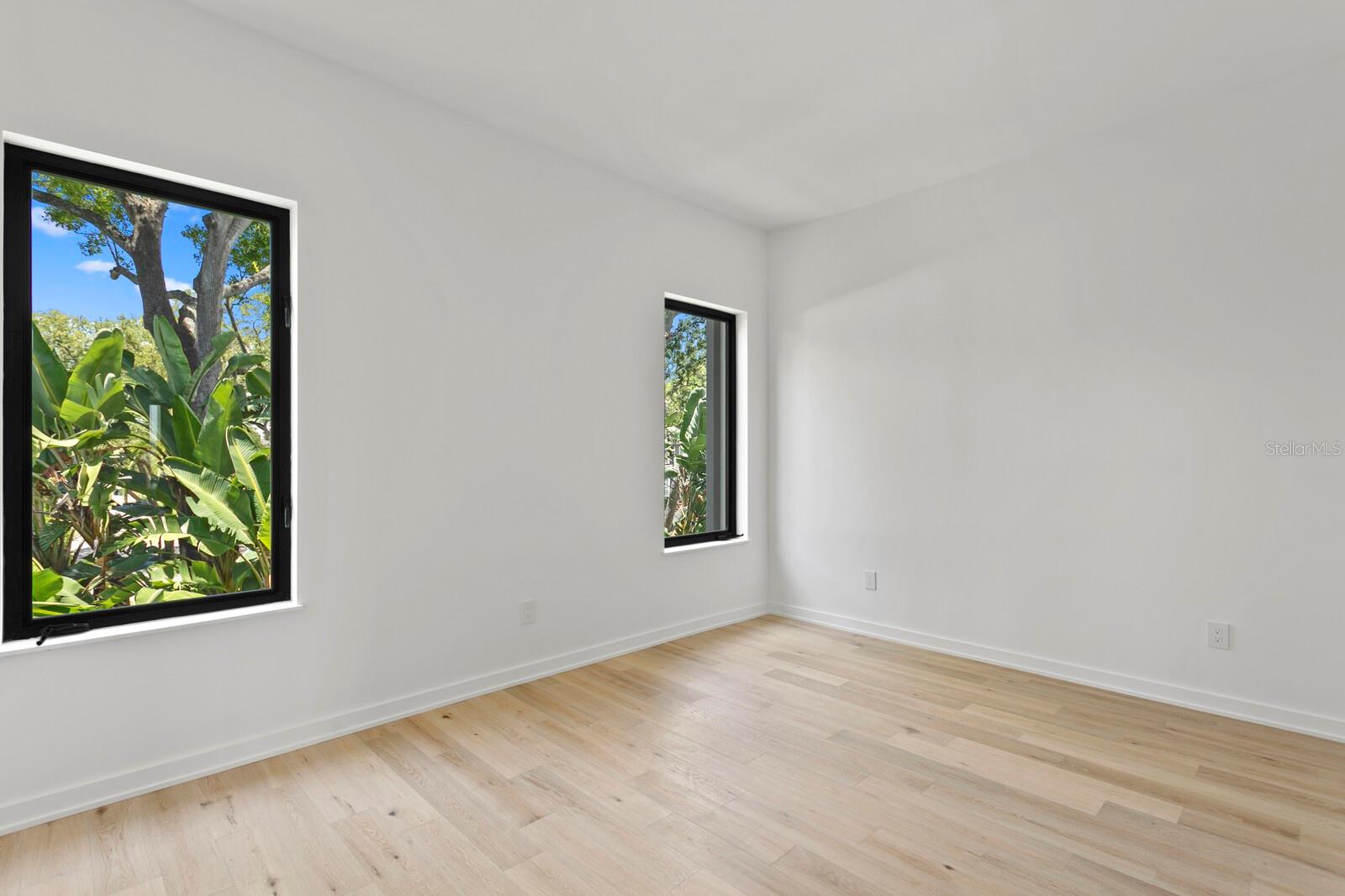 DAVIS POINT TWNHMS - Residential