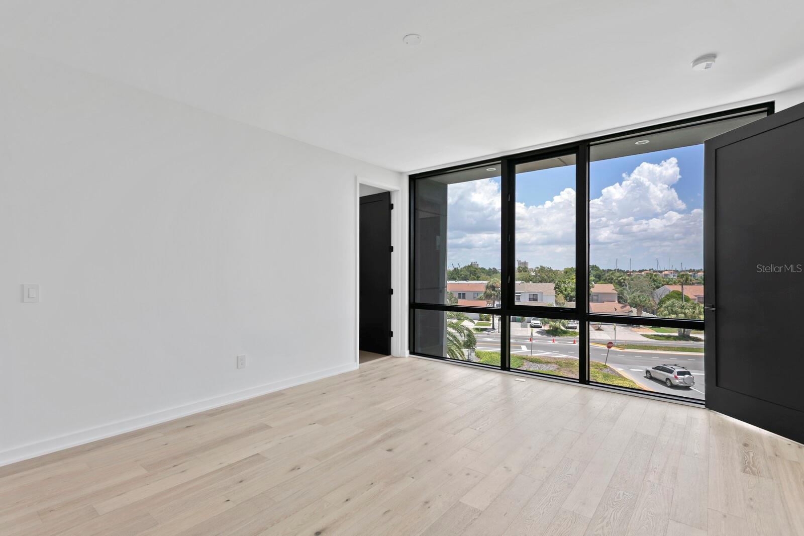 DAVIS POINT TWNHMS - Residential