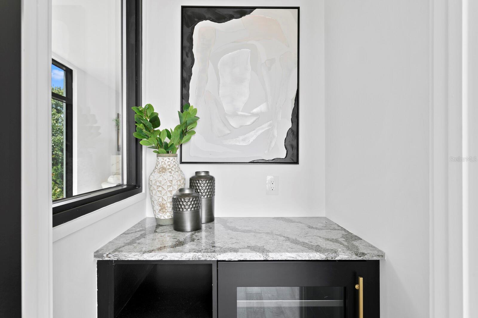 DAVIS POINT TWNHMS - Residential