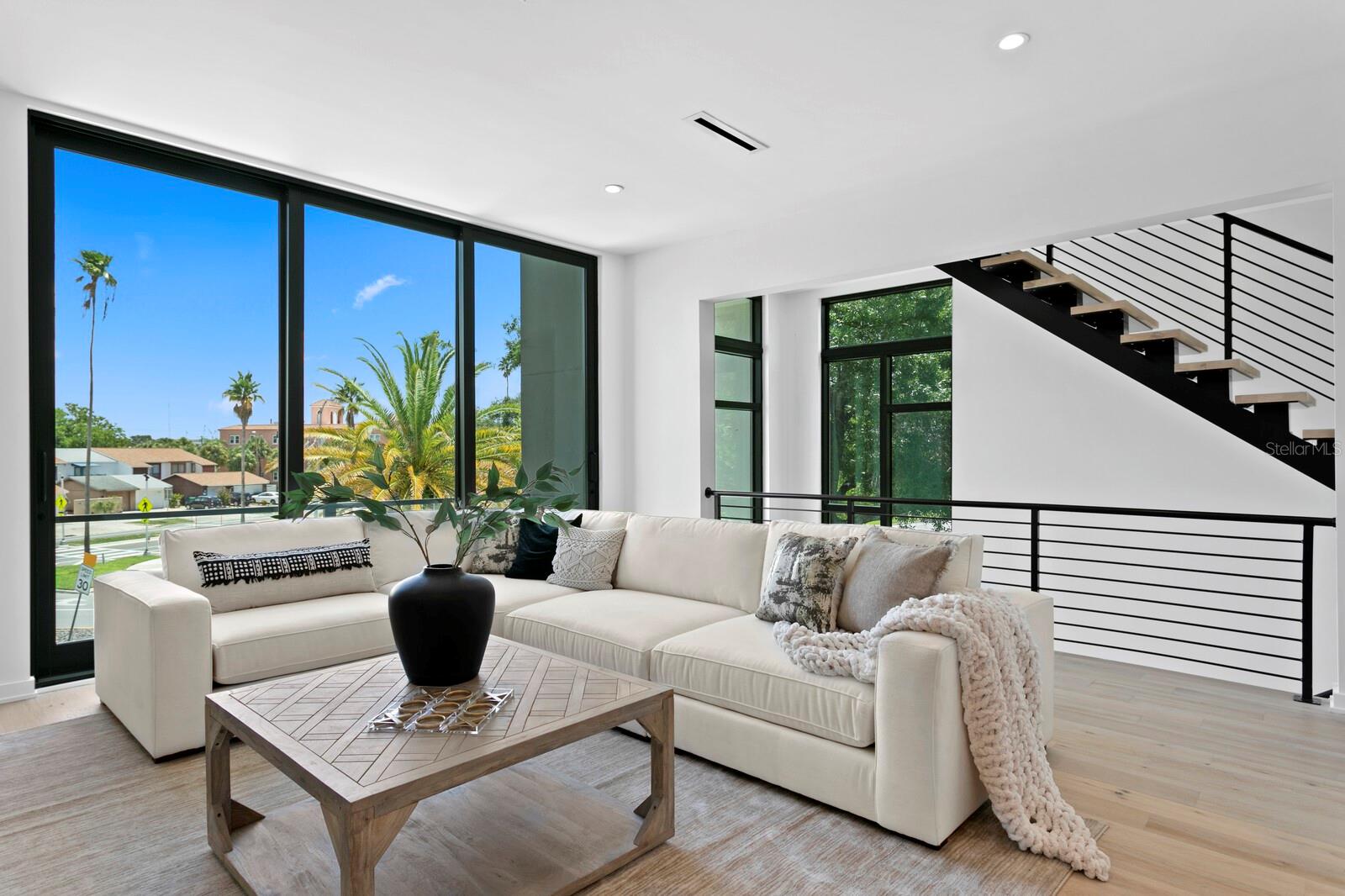 DAVIS POINT TWNHMS - Residential