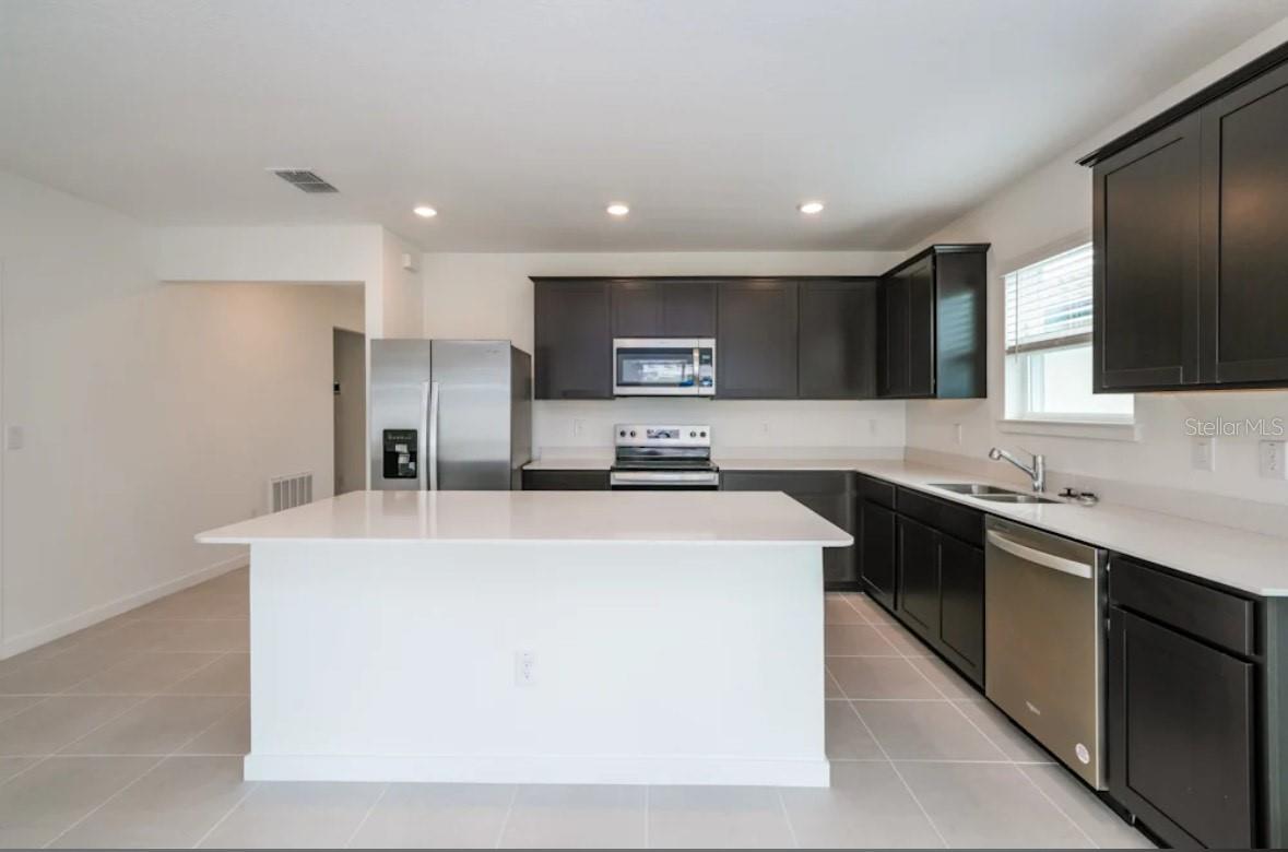 CALDERA PH 3 & 4 - Residential Lease