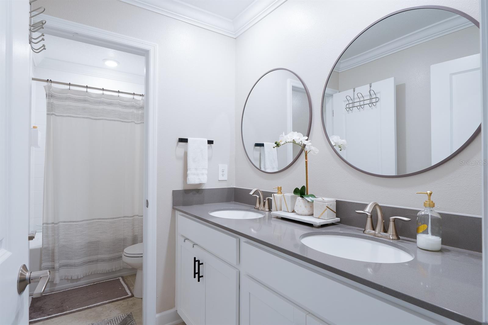 CAMDEN PK/PROVIDENCE-PH 4 - Residential Lease