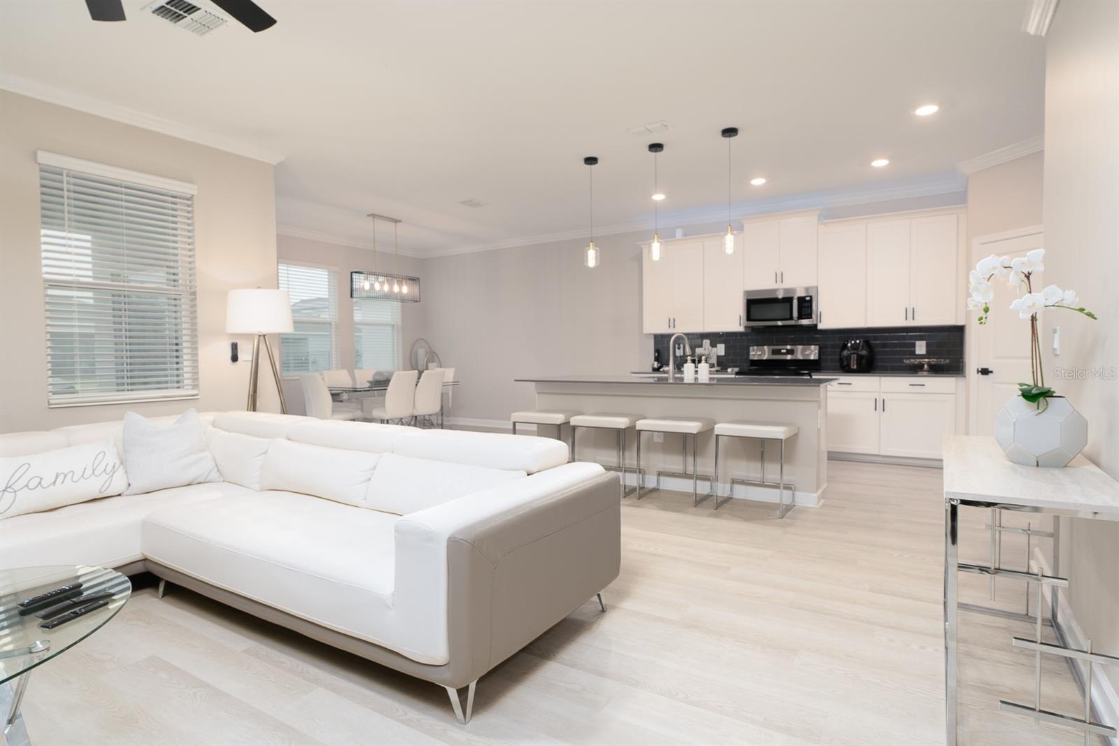 CAMDEN PK/PROVIDENCE-PH 4 - Residential Lease
