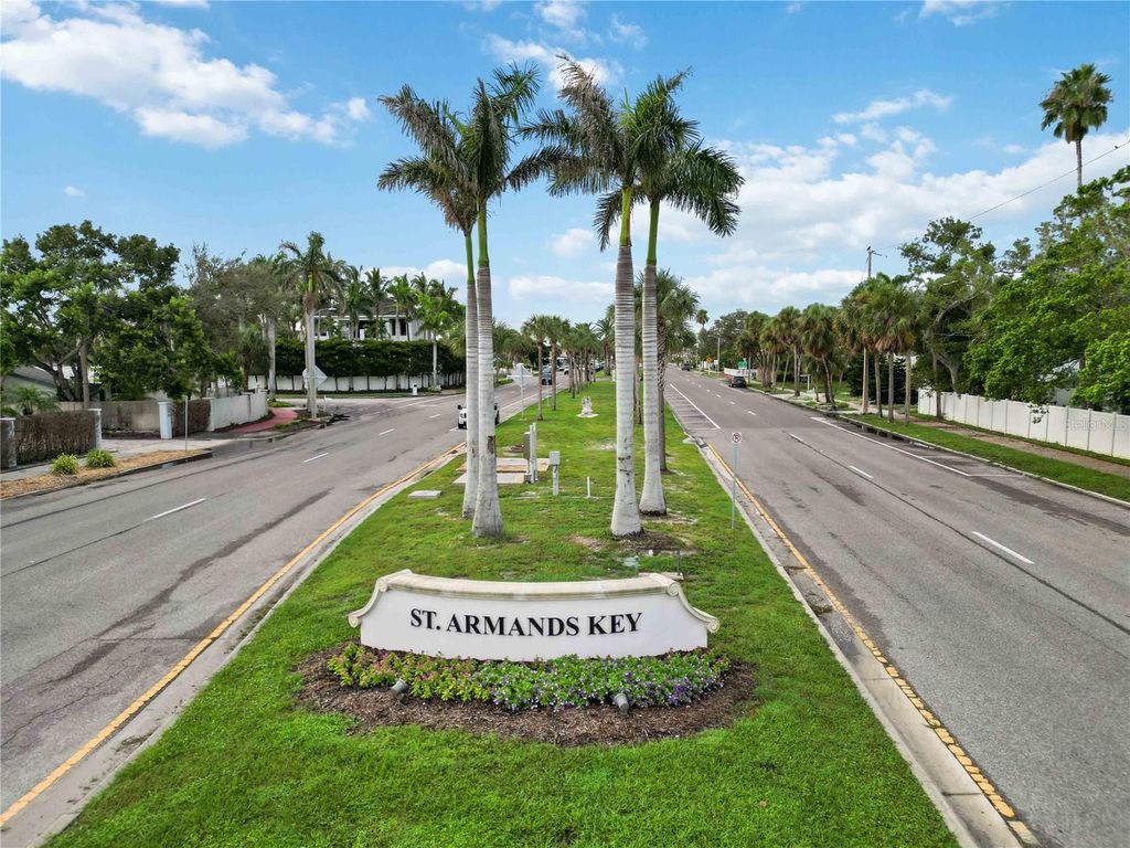 Photo of 236 N Blvd Of The Presidents, Sarasota, FL 34236 (MLS # A4663417)