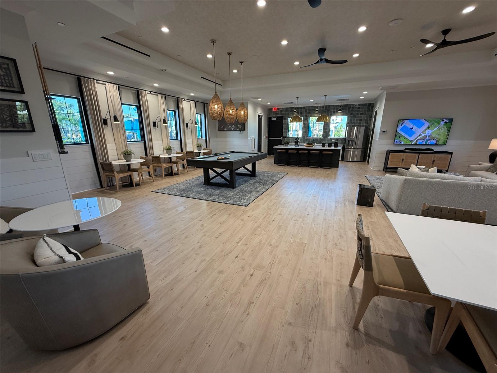 PROSPERITY LAKES - Residential Lease