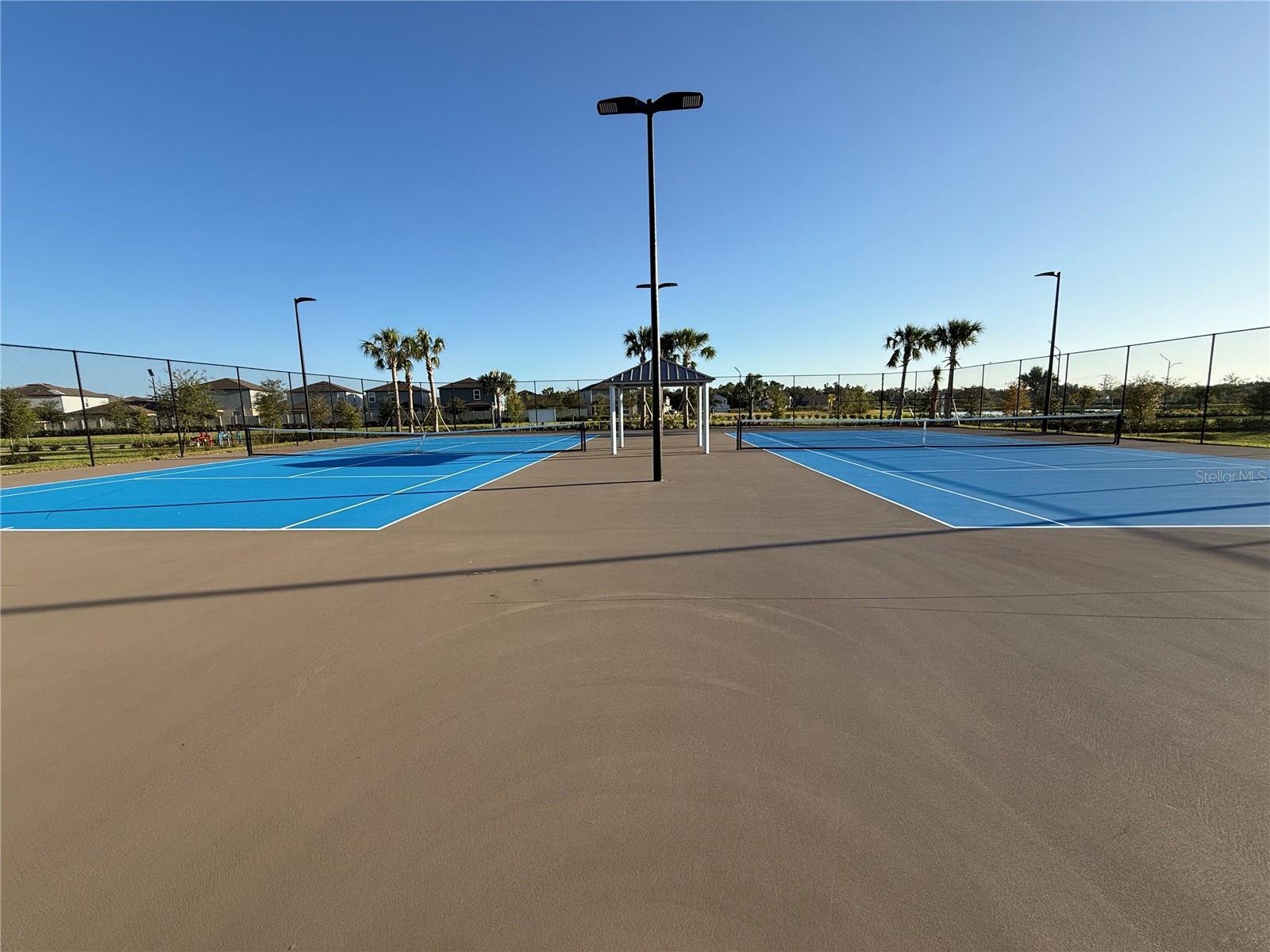 PROSPERITY LAKES - Residential Lease