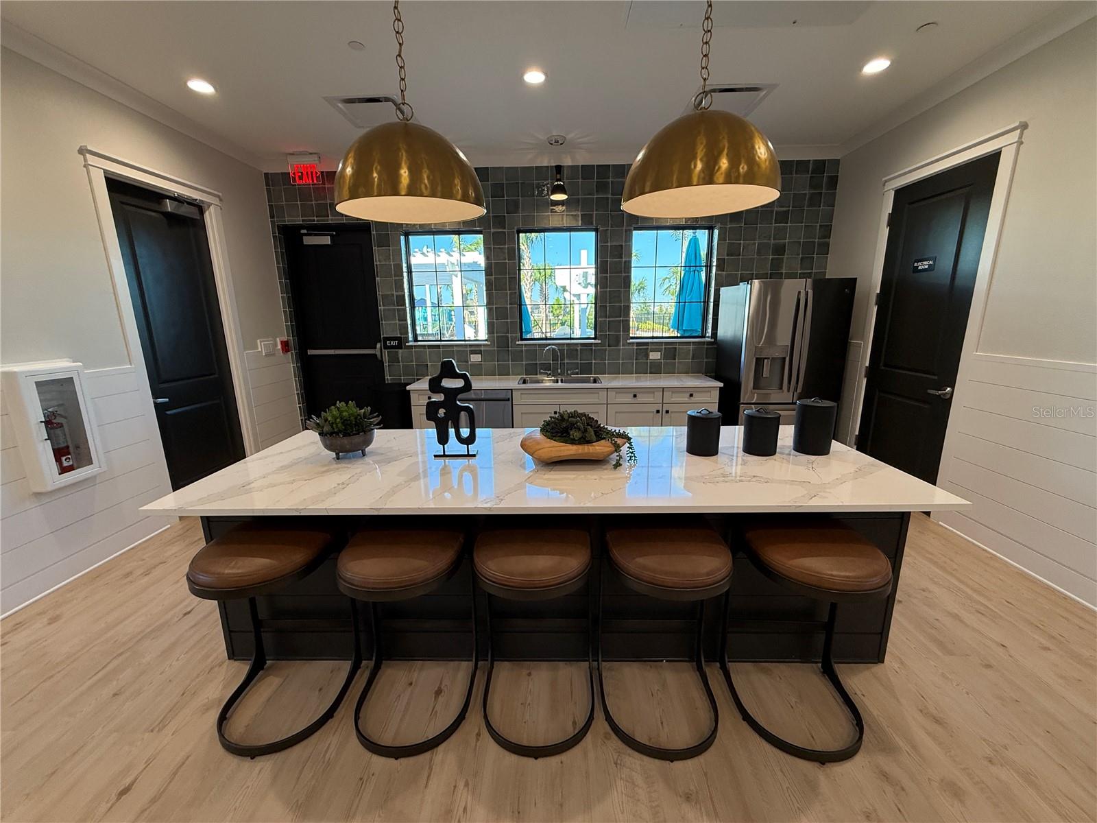 PROSPERITY LAKES - Residential Lease