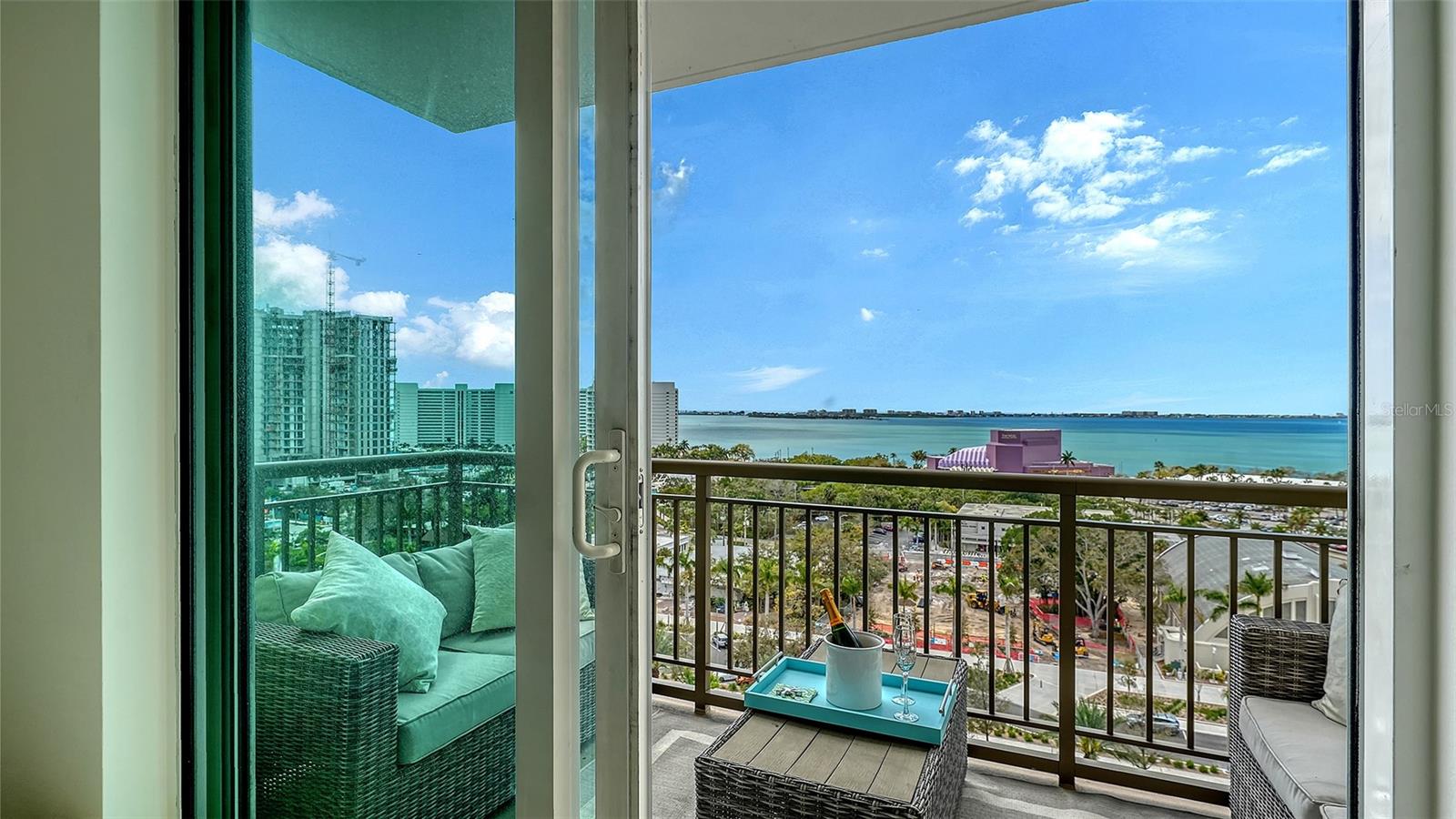 ALINARI - Residential Lease