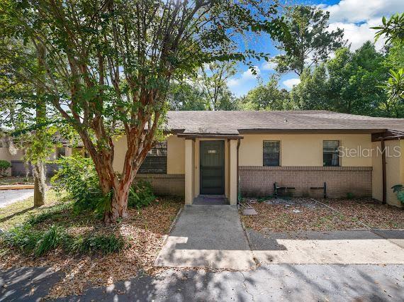 What a location in the heart of Gainesville!!! This beautiful Palmetto Villas condo features 3 bedroom, 2 baths with laminate wood floors and tiles, no carpet. Kitchen and bathrooms were renovated in 2014. The AC unit was replaced in 2019. A well-maintained community located just minutes to the University of Florida, Santa Fe College, Shands Hospital, the VA hospital, Publix, shopping, dining, and more. Whether you’re a first-time buyer, student, or investor this condo offers a comfortable and private location—all with an affordable price. Don't miss this GEM!