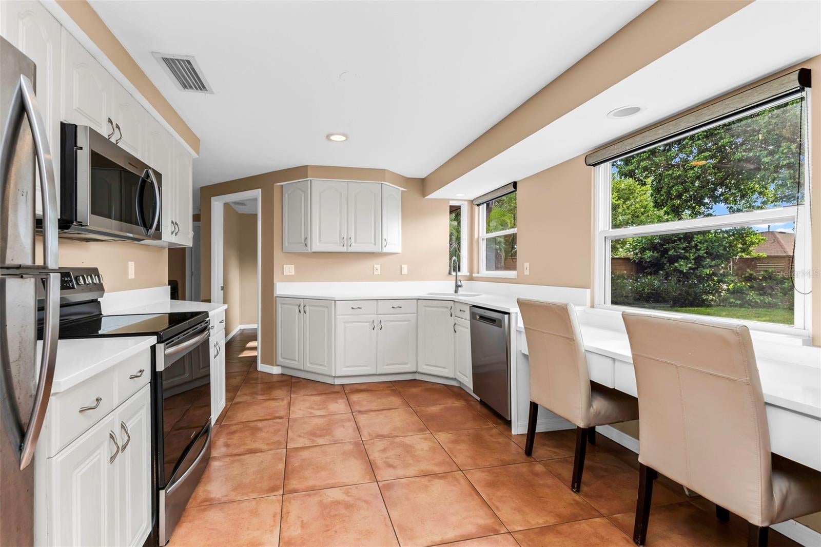 1238 WATERSIDE LANE