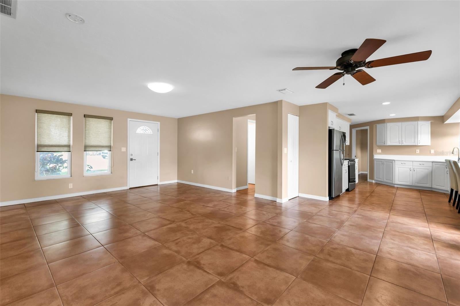 1238 WATERSIDE LANE