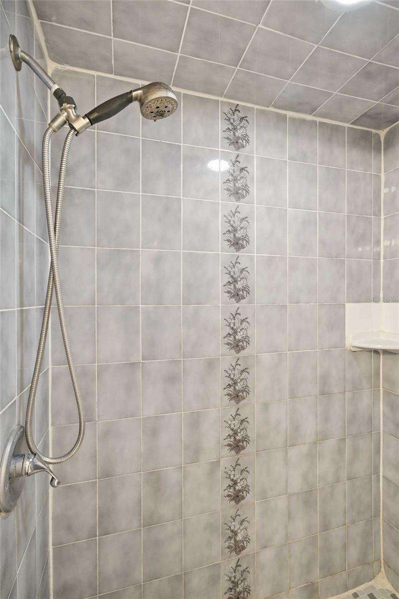 TIMBERLANE ESTATES - Residential