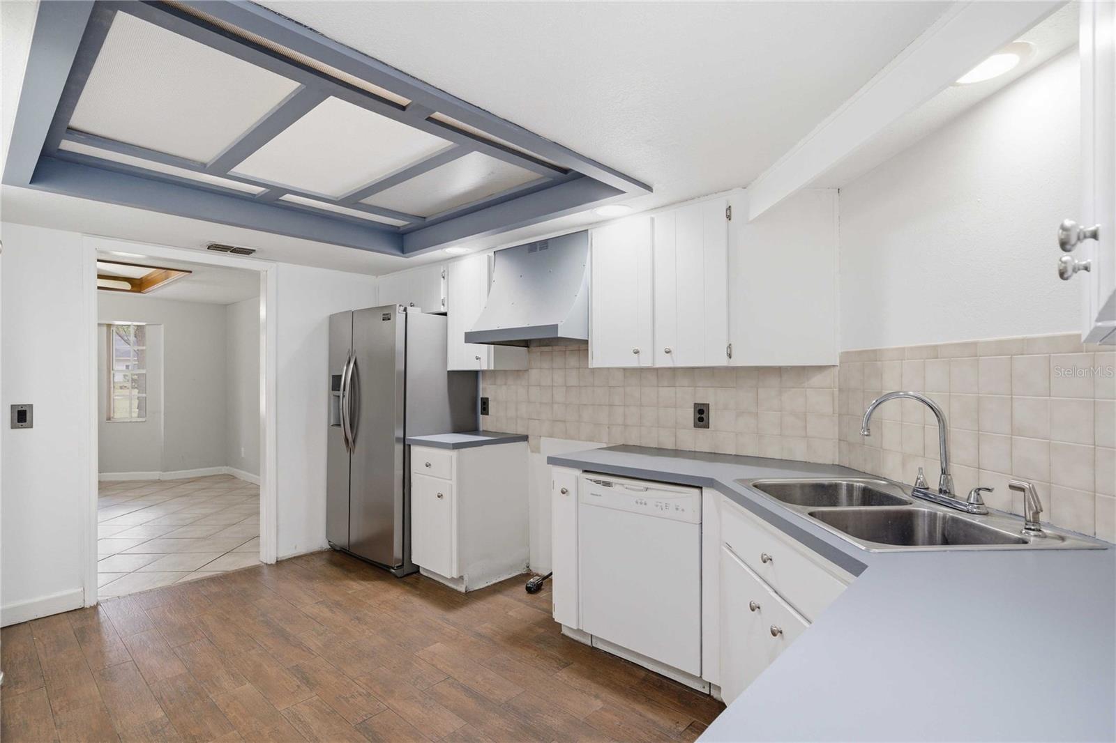 TIMBERLANE ESTATES - Residential