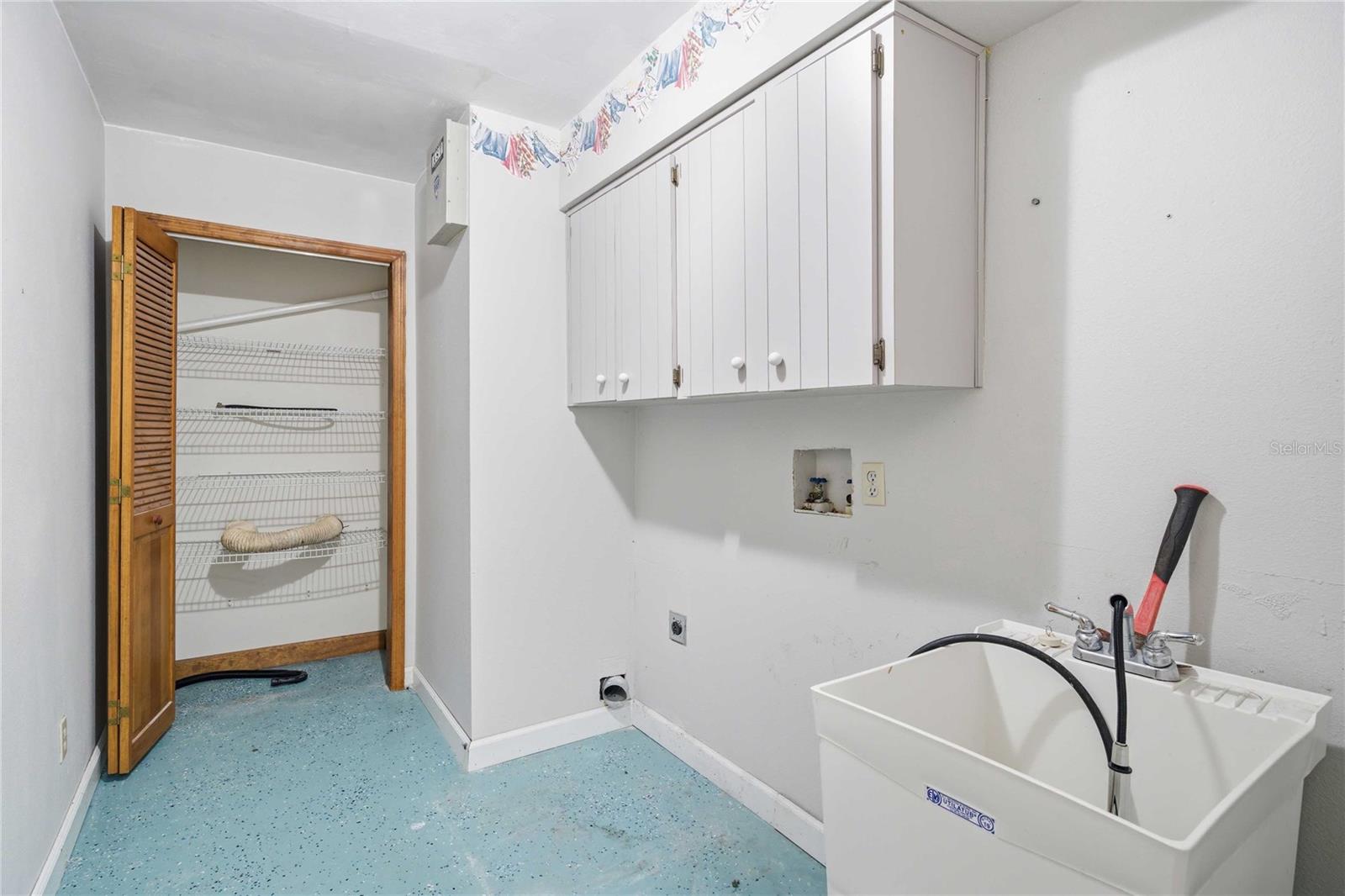 TIMBERLANE ESTATES - Residential