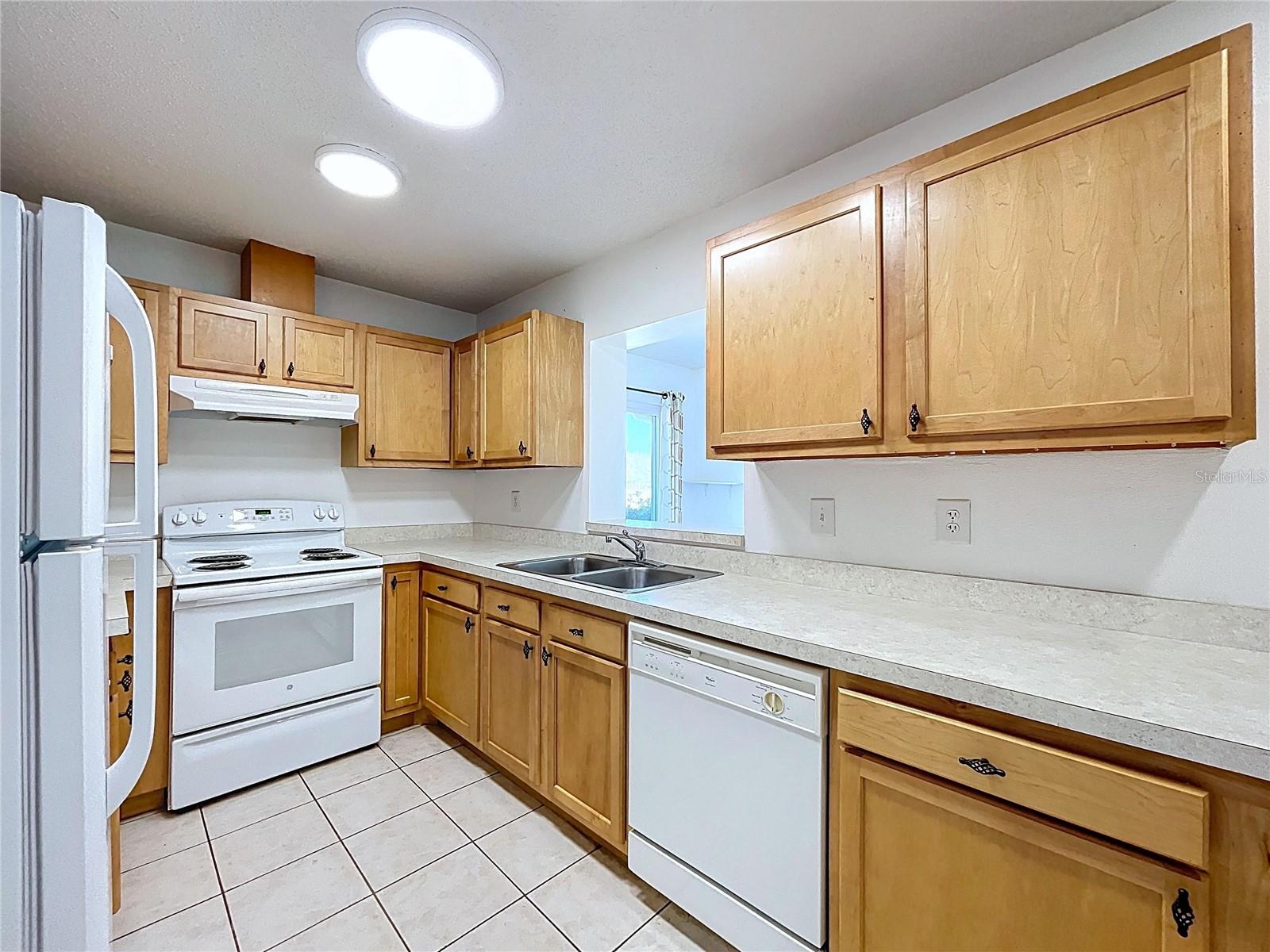 HIGHGATE C CONDO - Residential