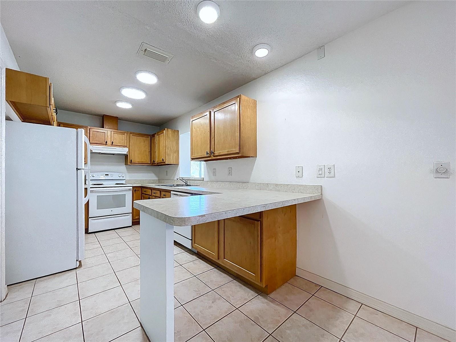 HIGHGATE C CONDO - Residential