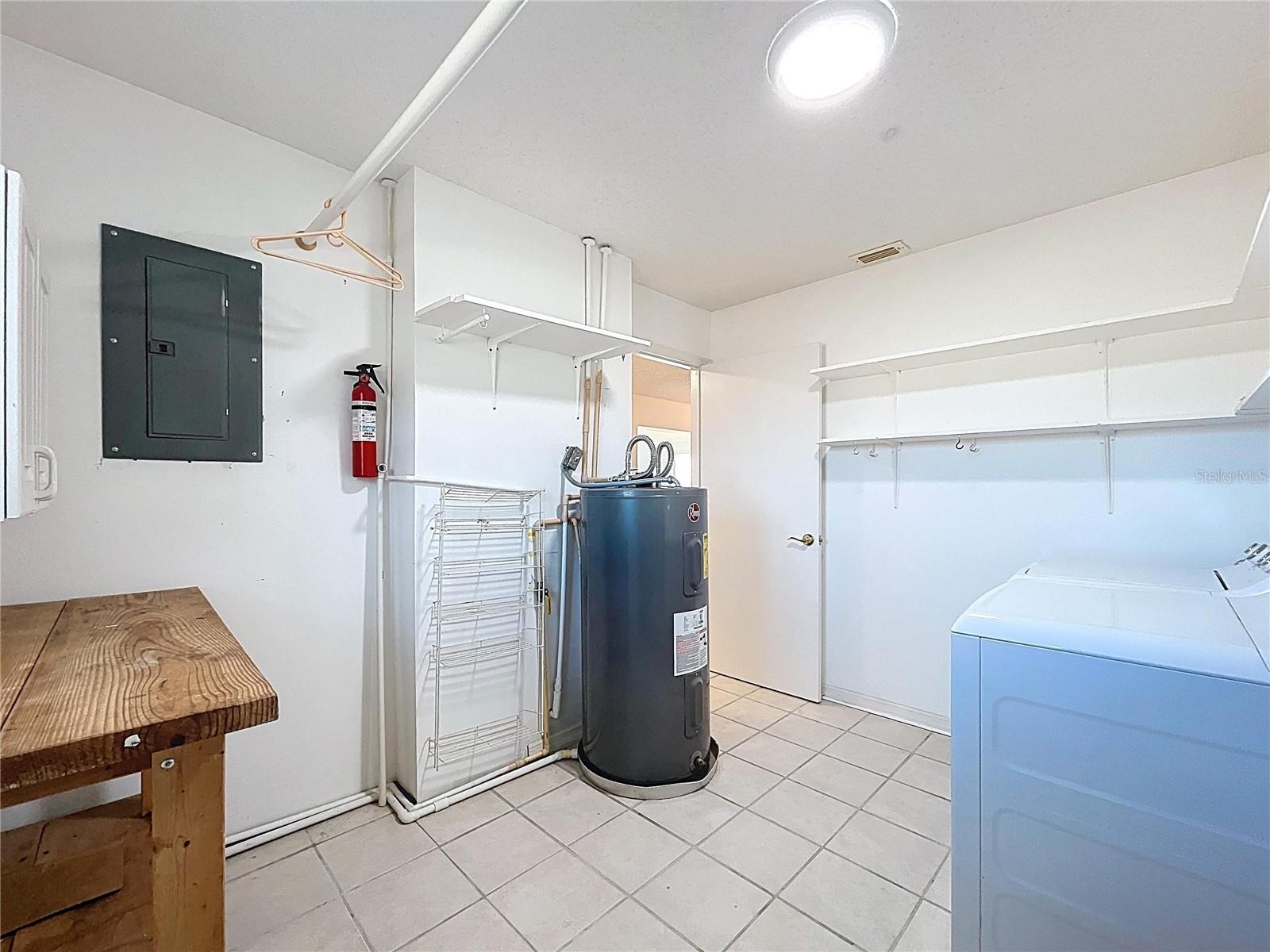 HIGHGATE C CONDO - Residential