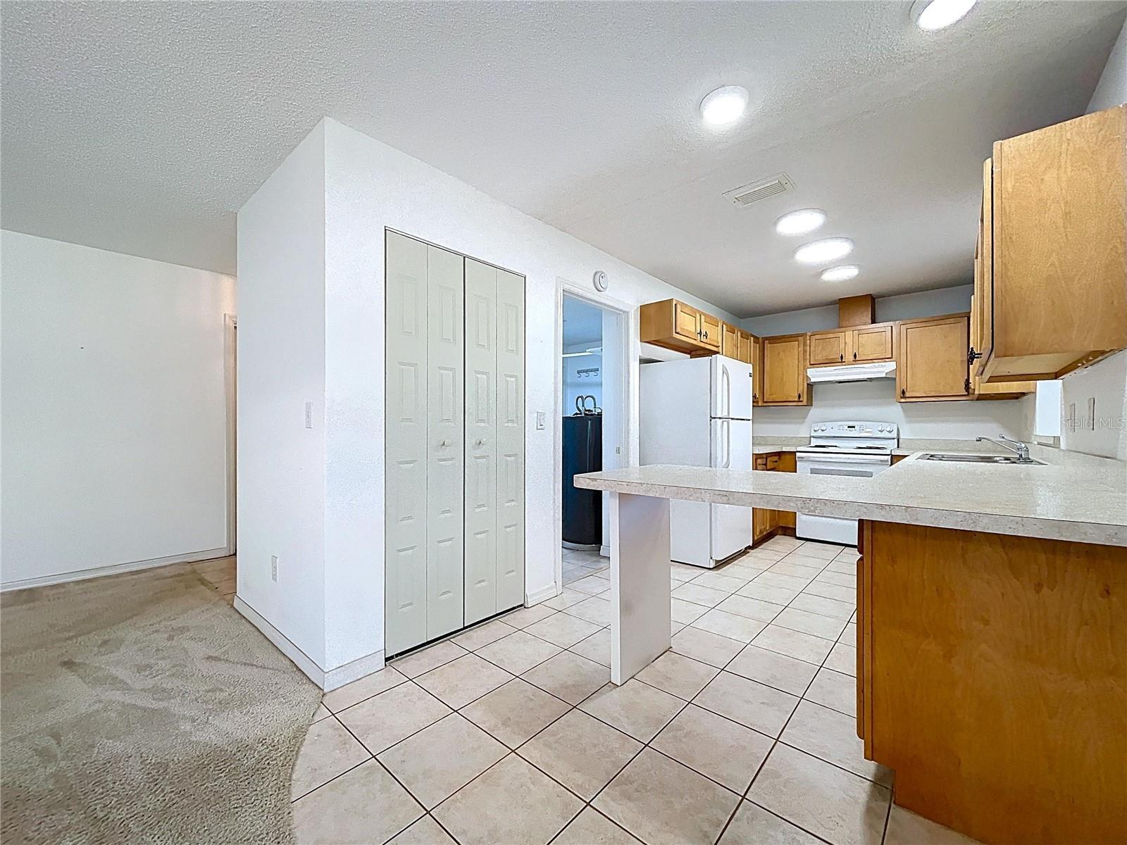 HIGHGATE C CONDO - Residential